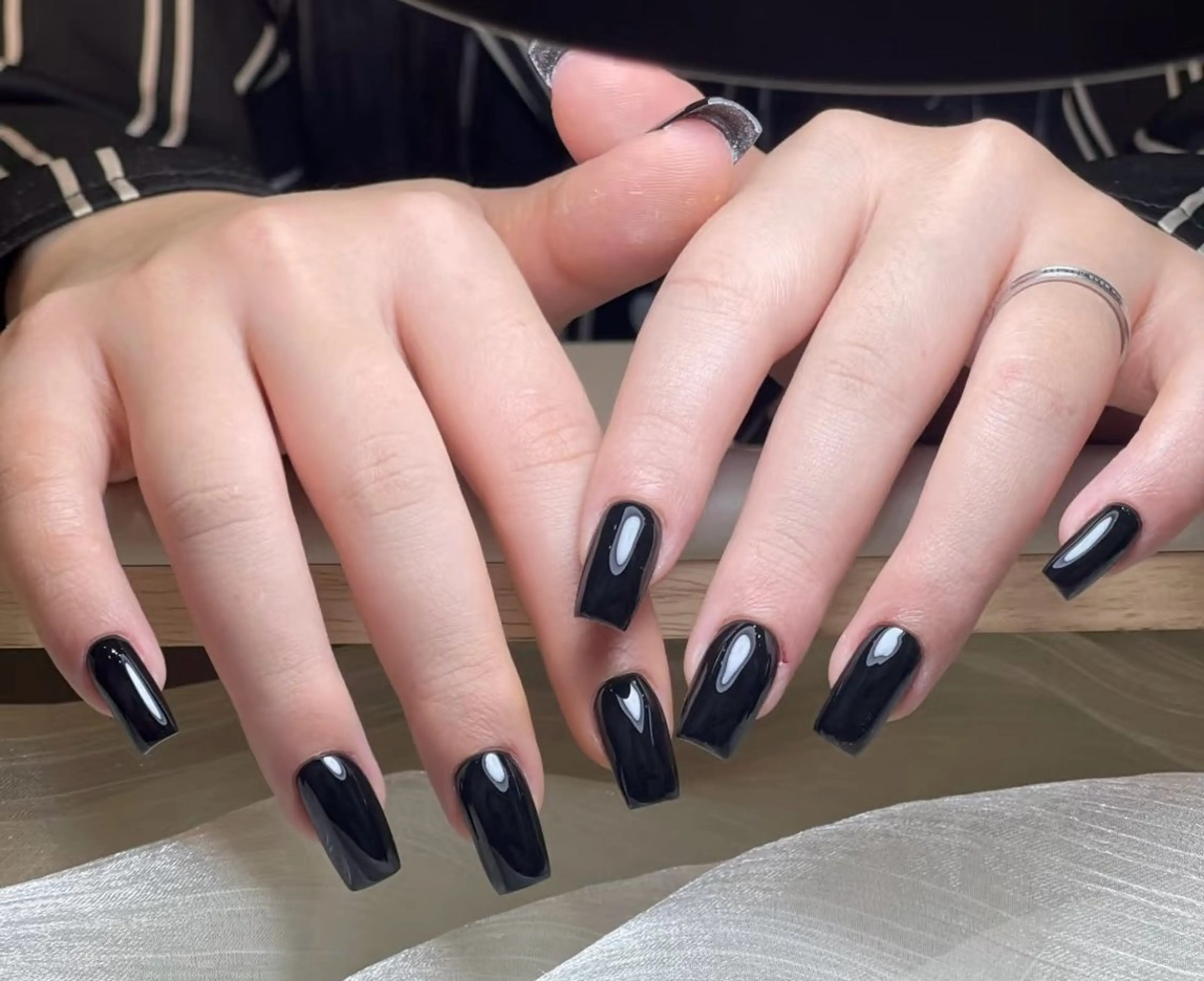 ネイル 高木 維麗絲のネイルデザイン