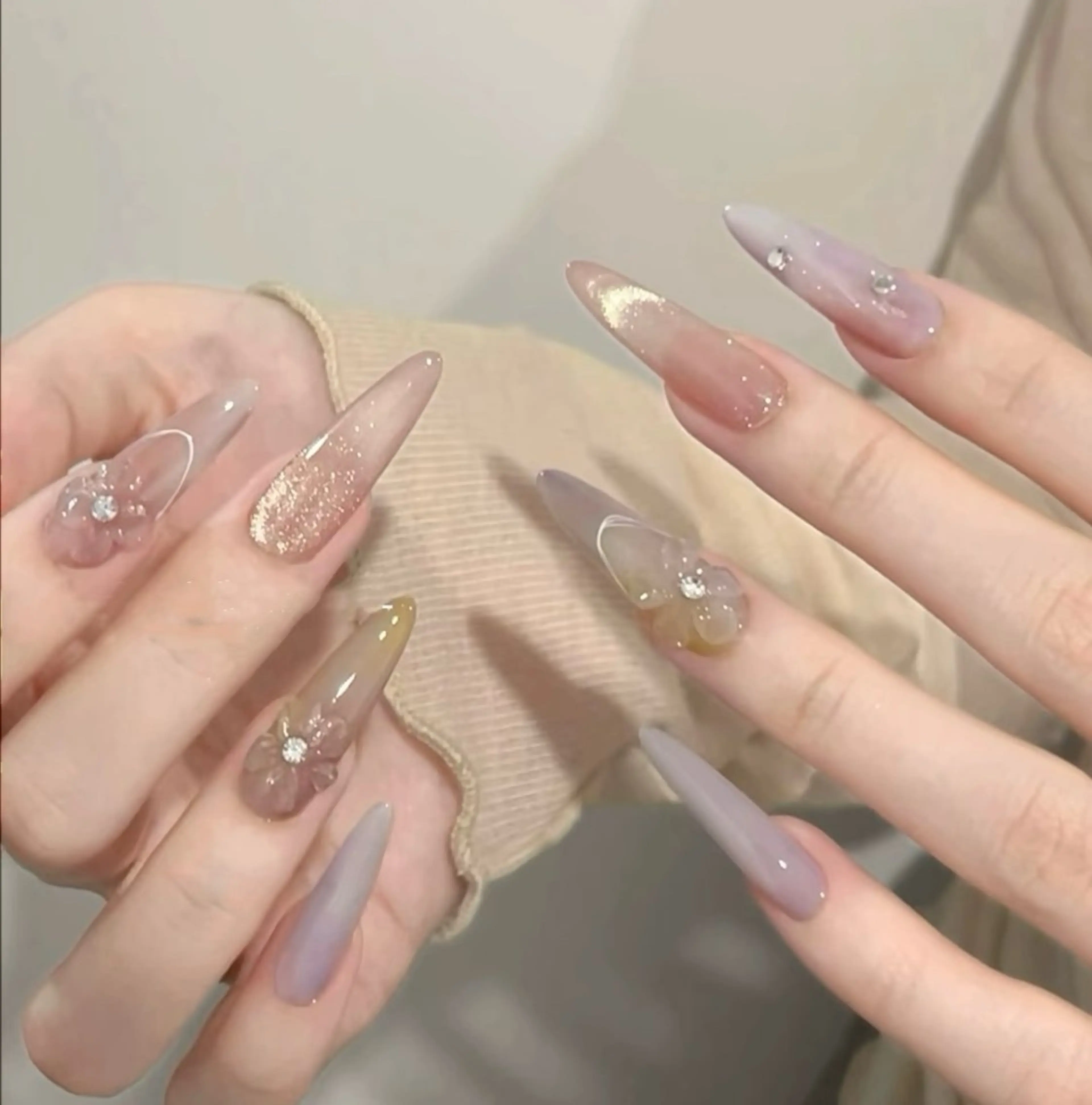 ネイル チークネイル 長さ出し フレンチネイル ガーリー 韓国ネイル sun nail池袋 モデル募集のネイルデザイン