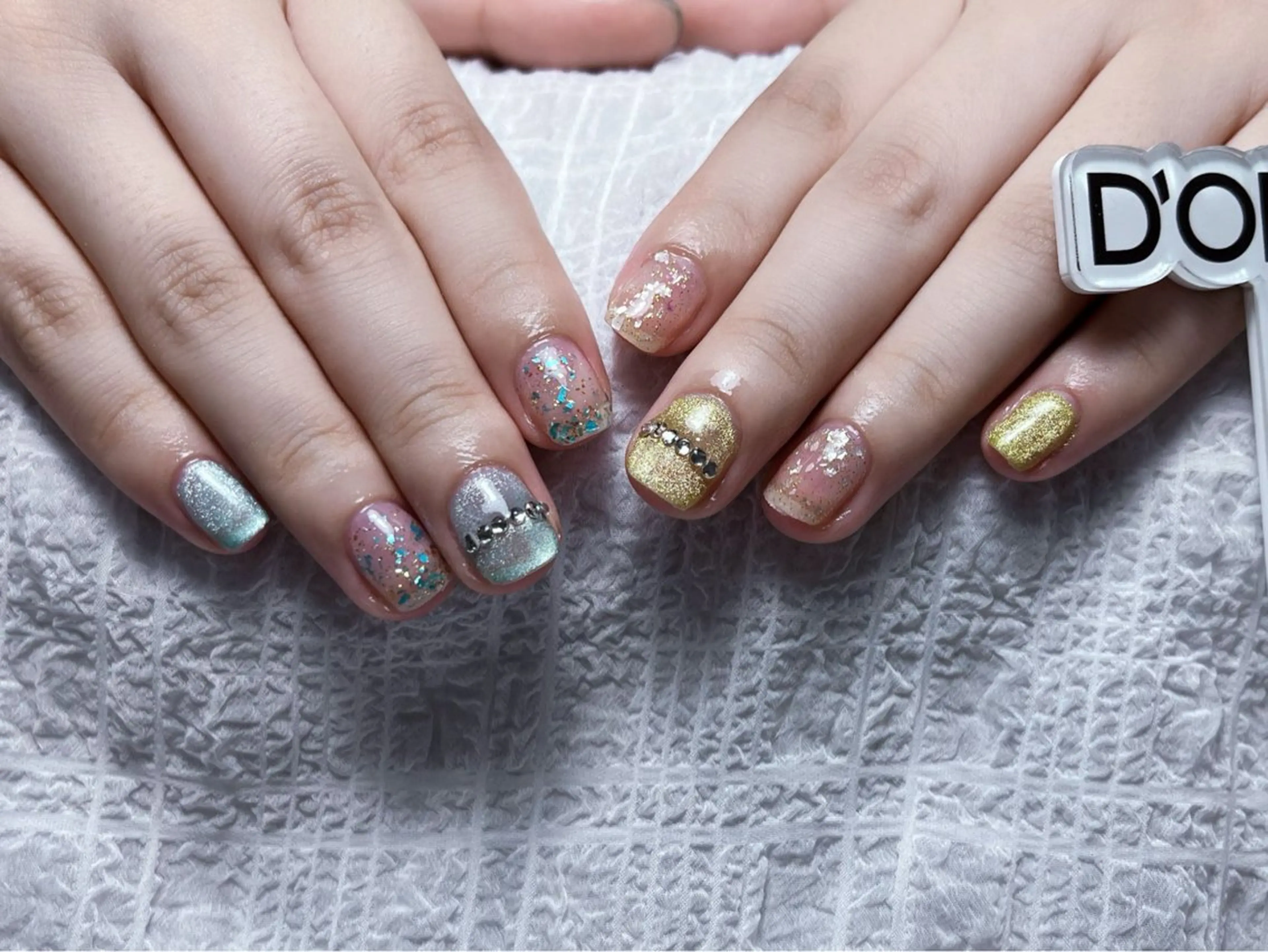 ネイル 長さ出し専門店 上野店サロンのネイルデザイン