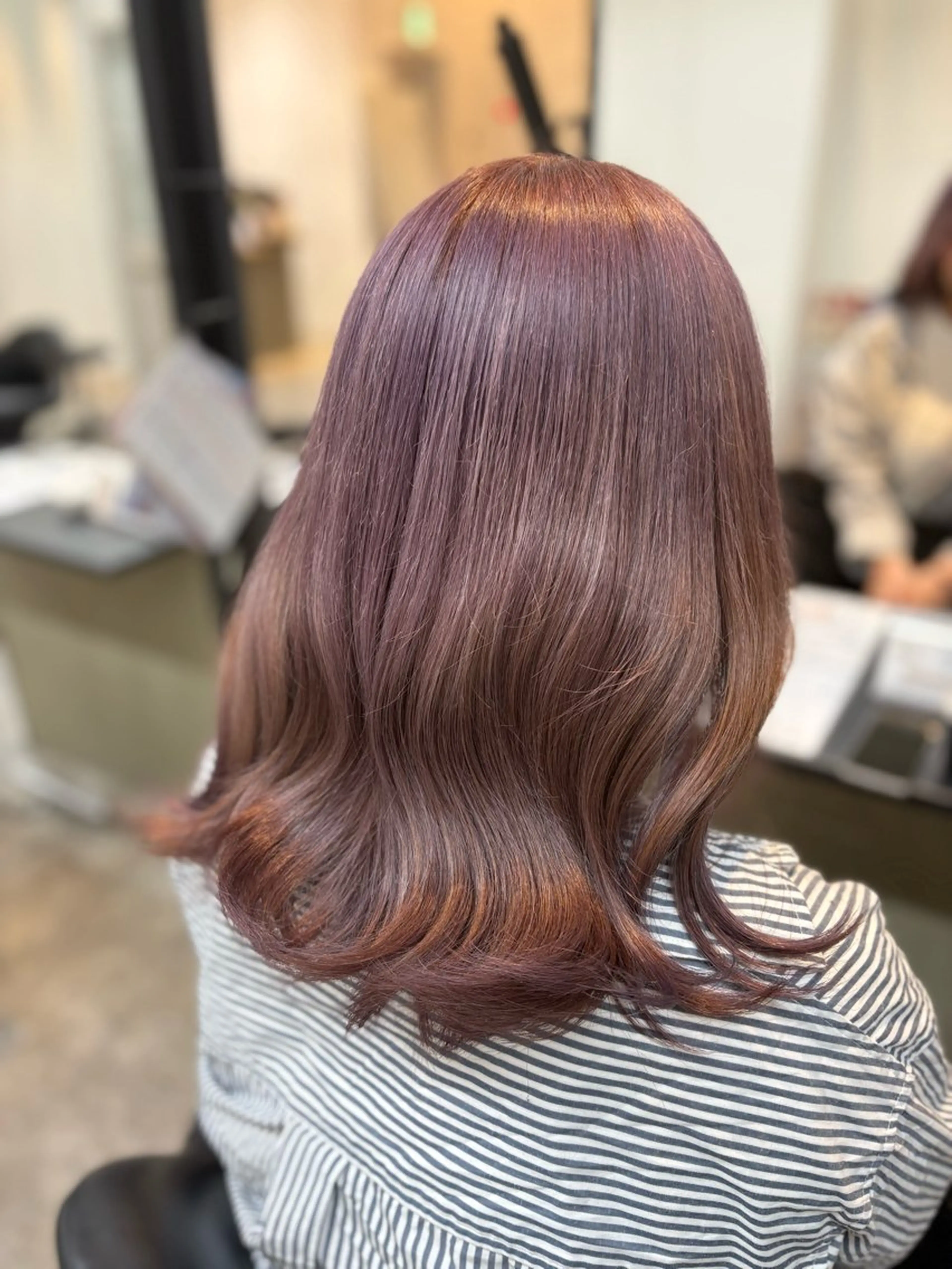 ミディアム カラー ベージュカラー ブリーチ ラベンダーカラー ラベンダーベージュ 札幌艶髪/透明感 カラー🍓さつき🍓のヘアスタイル