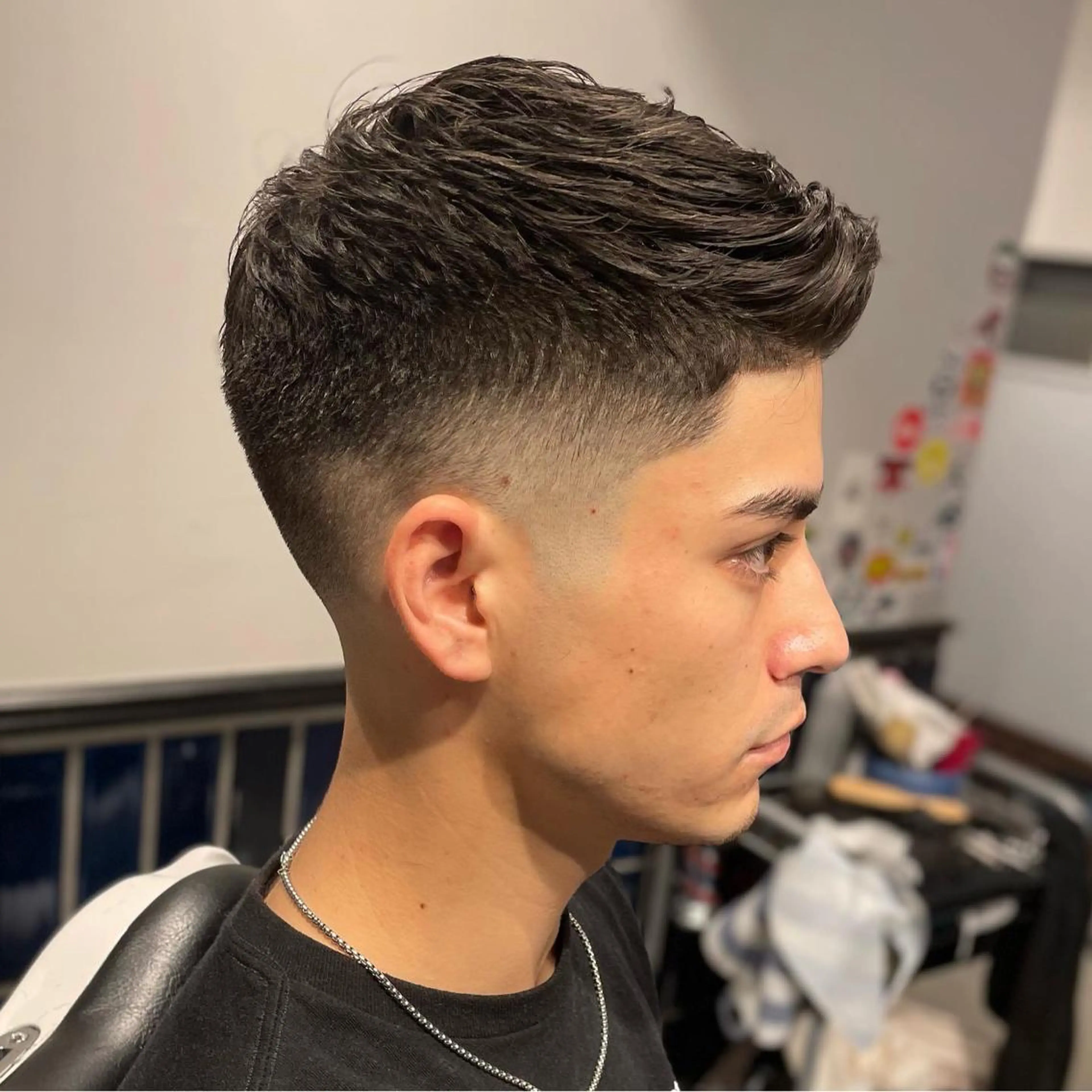 ショート 新宿スキンフェード 佐藤京介のヘアスタイル