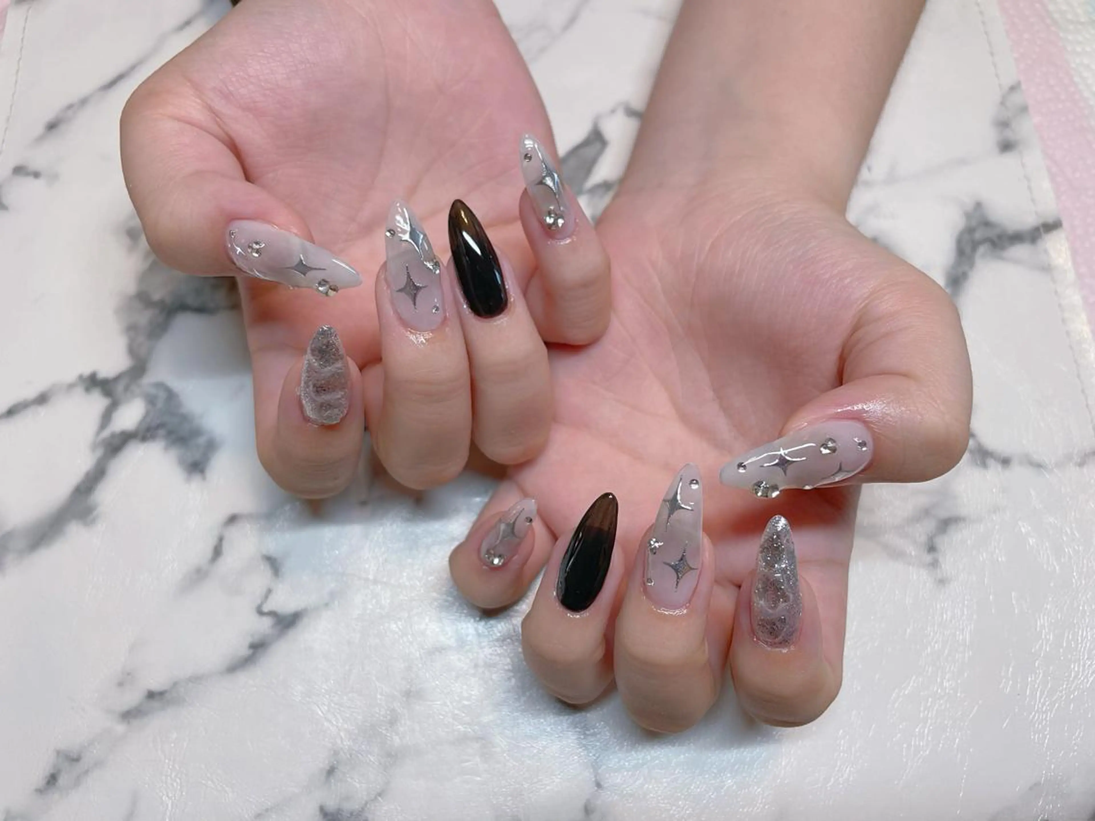 ネイル ハンドネイル エン Nail salonのネイルデザイン