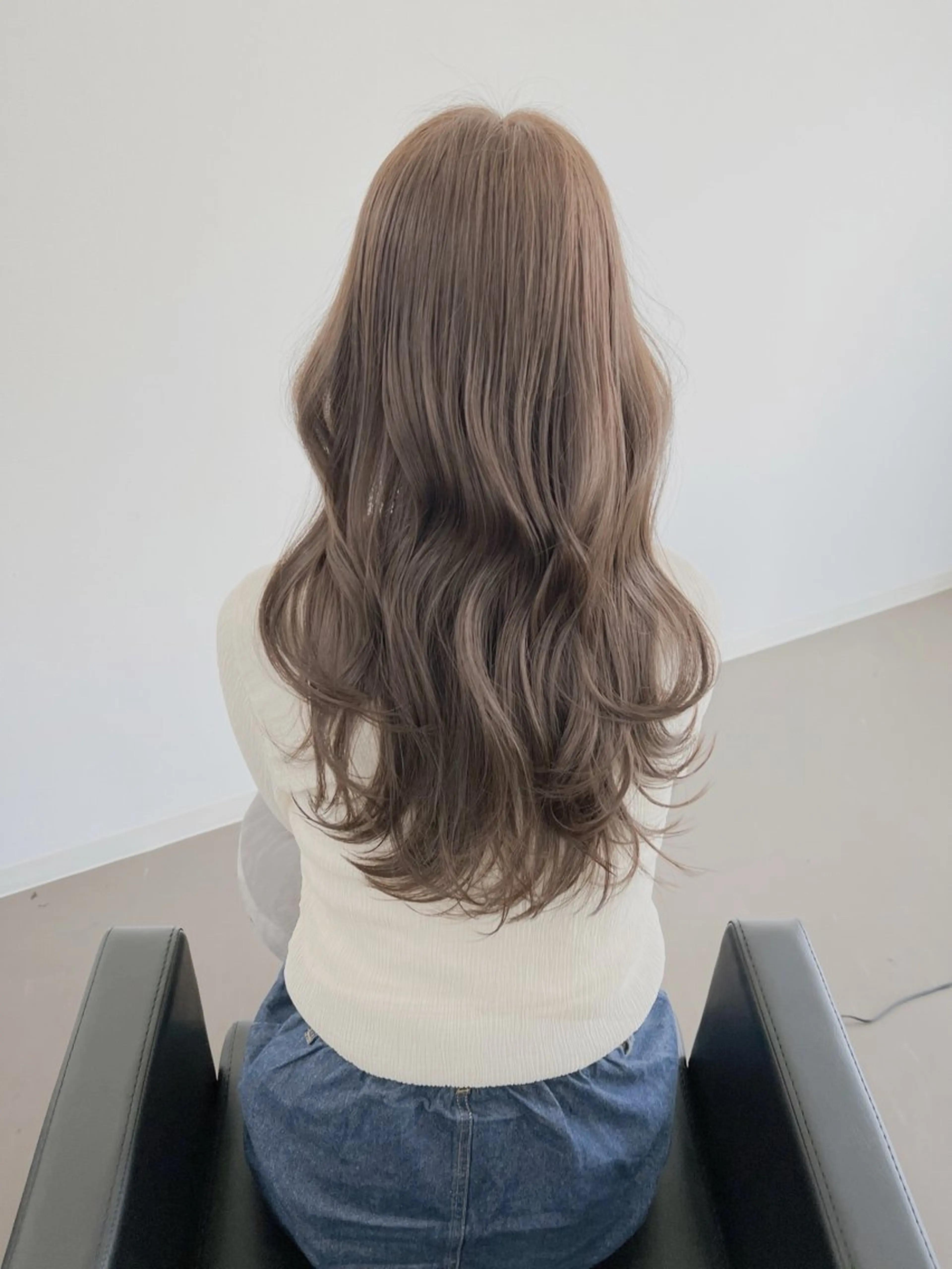 セミロング カット 【ioe岡本】🐶 向井歩のヘアスタイル