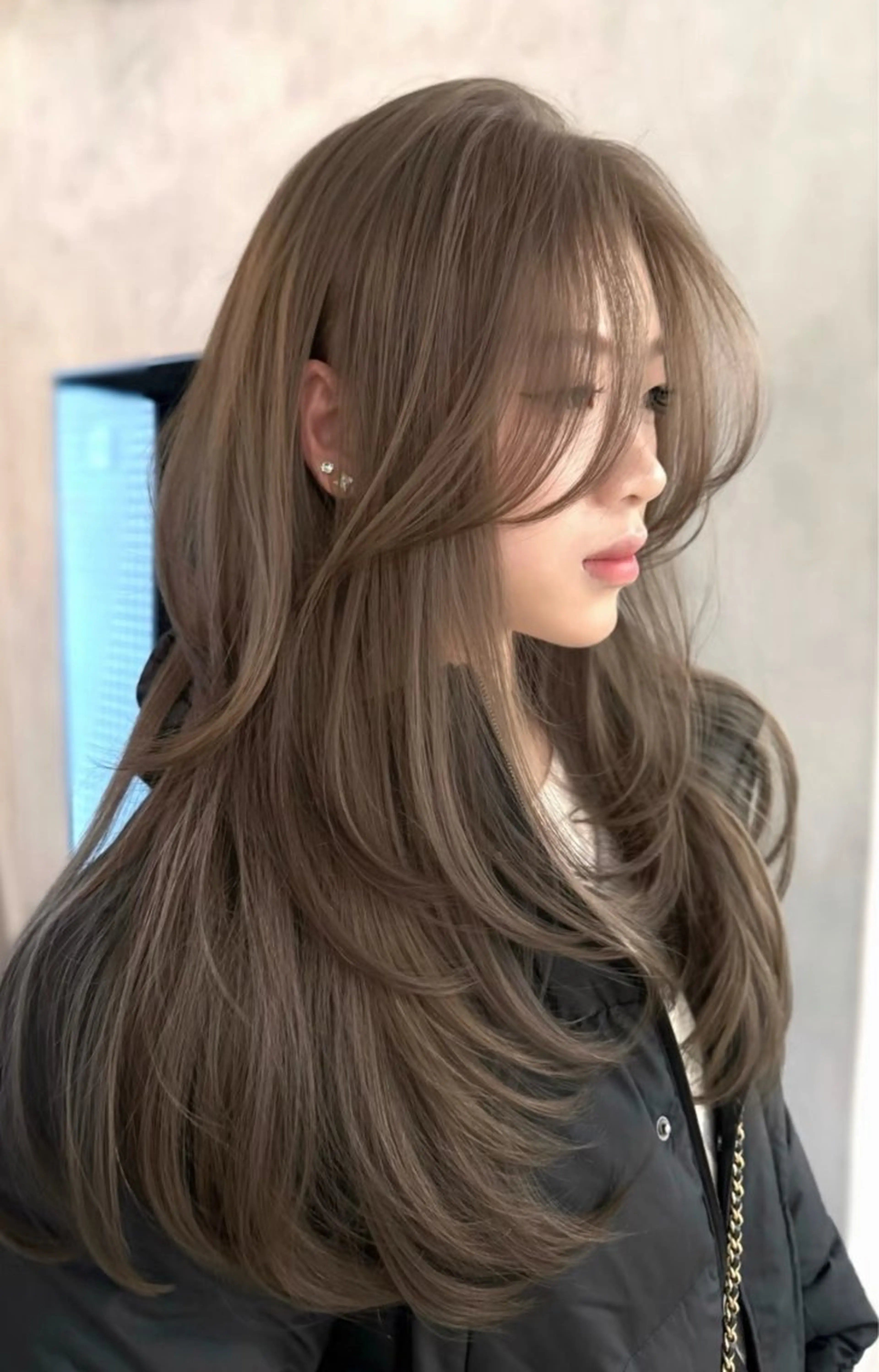 ロング カラー ブリーチ ケアカラー ブリーチなしカラー 髪質改善 韓国風ヘア カット ヘアカラー トリートメント ヘアセット ARMONY表参道店所属・韓国風レイヤーカラー ライムのヘアスタイル