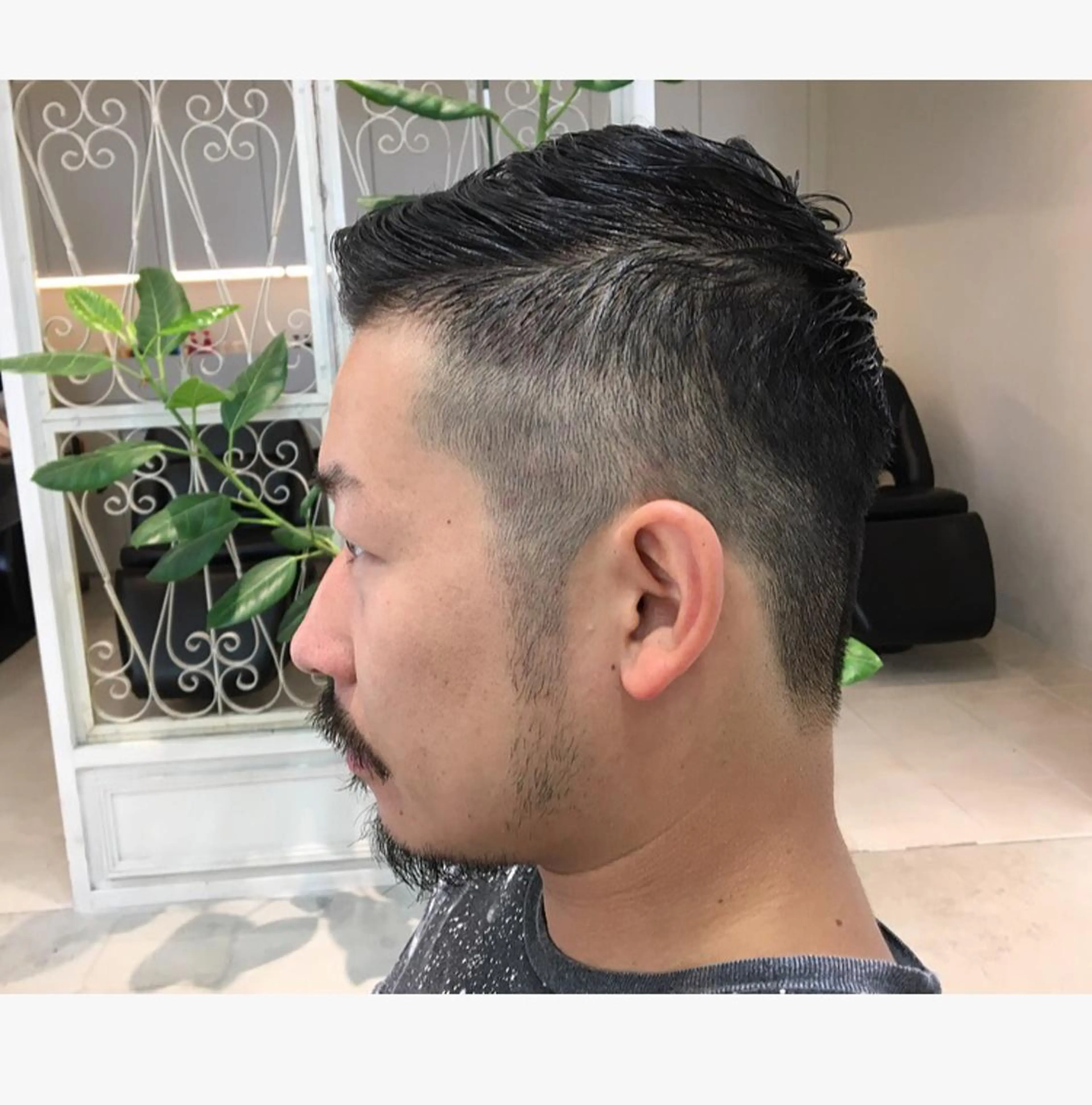 ショート メンズ フェードカット 刈り上げ 鈴木 翔梧のヘアスタイル