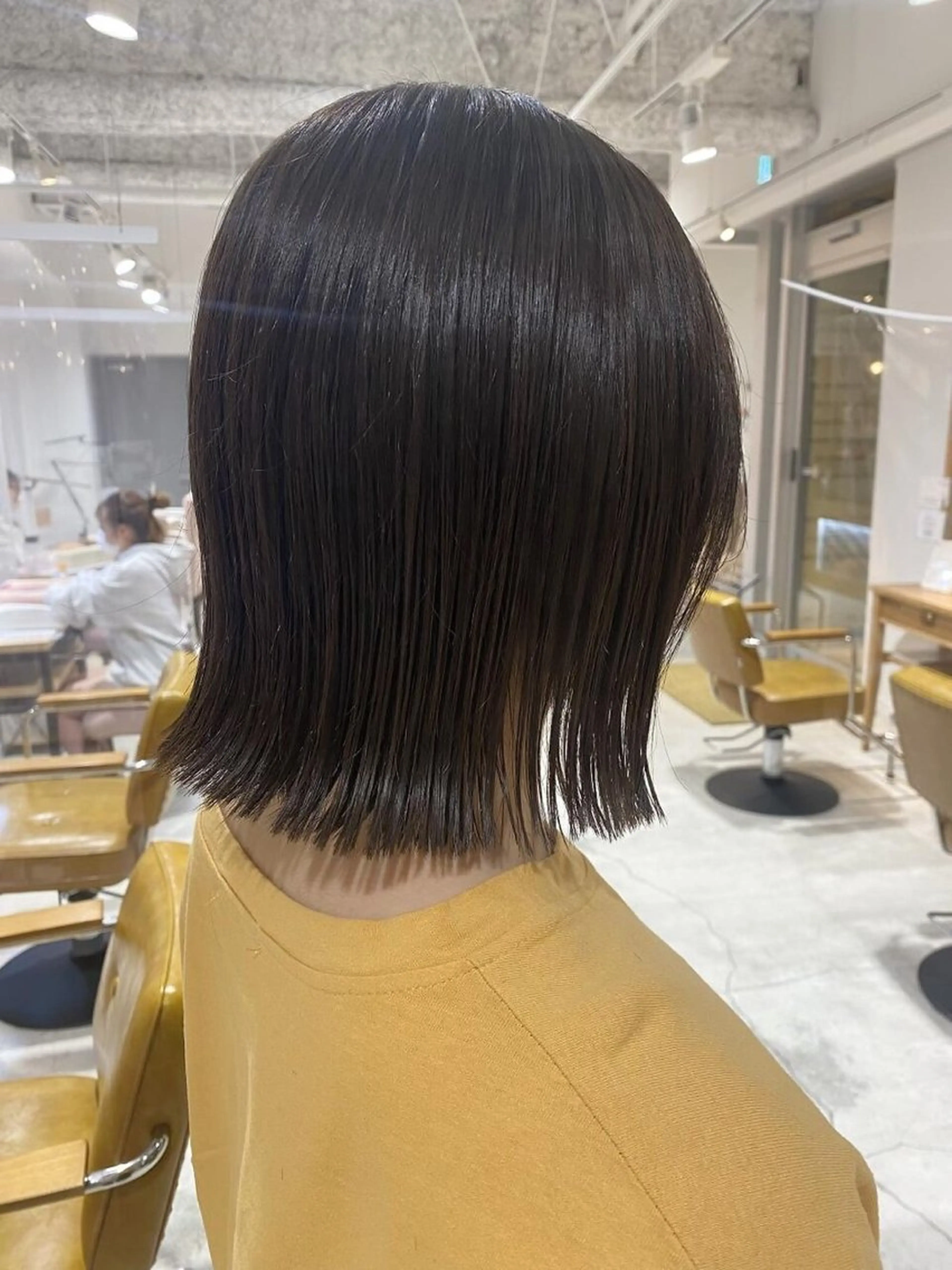 ミディアム カラー カット ヘアカラー トリートメント 鈴木弥月/大人ボブ× 透明感カラーのヘアスタイル