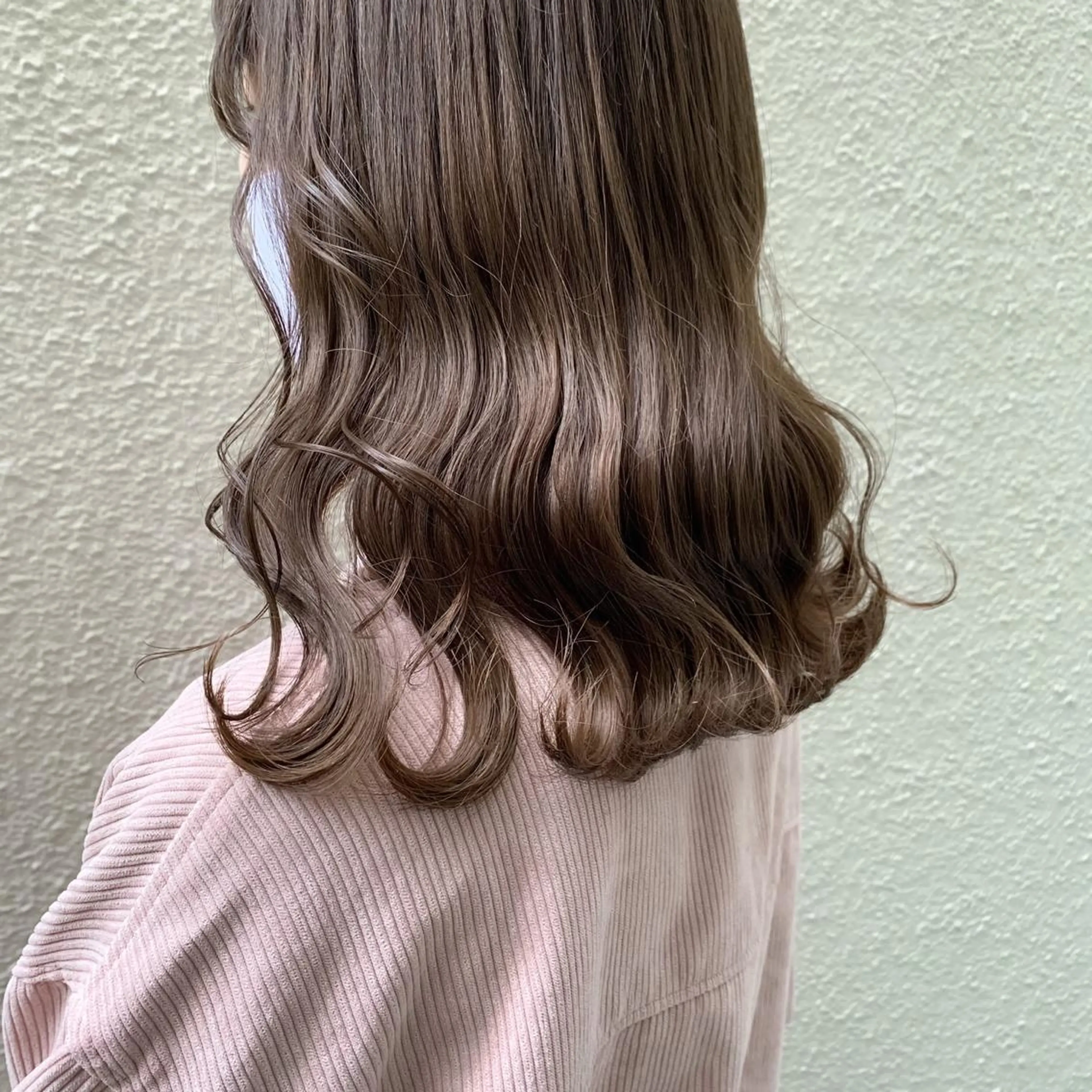 ロング FERIA梅田🖤 透明感カラー🎀のヘアスタイル