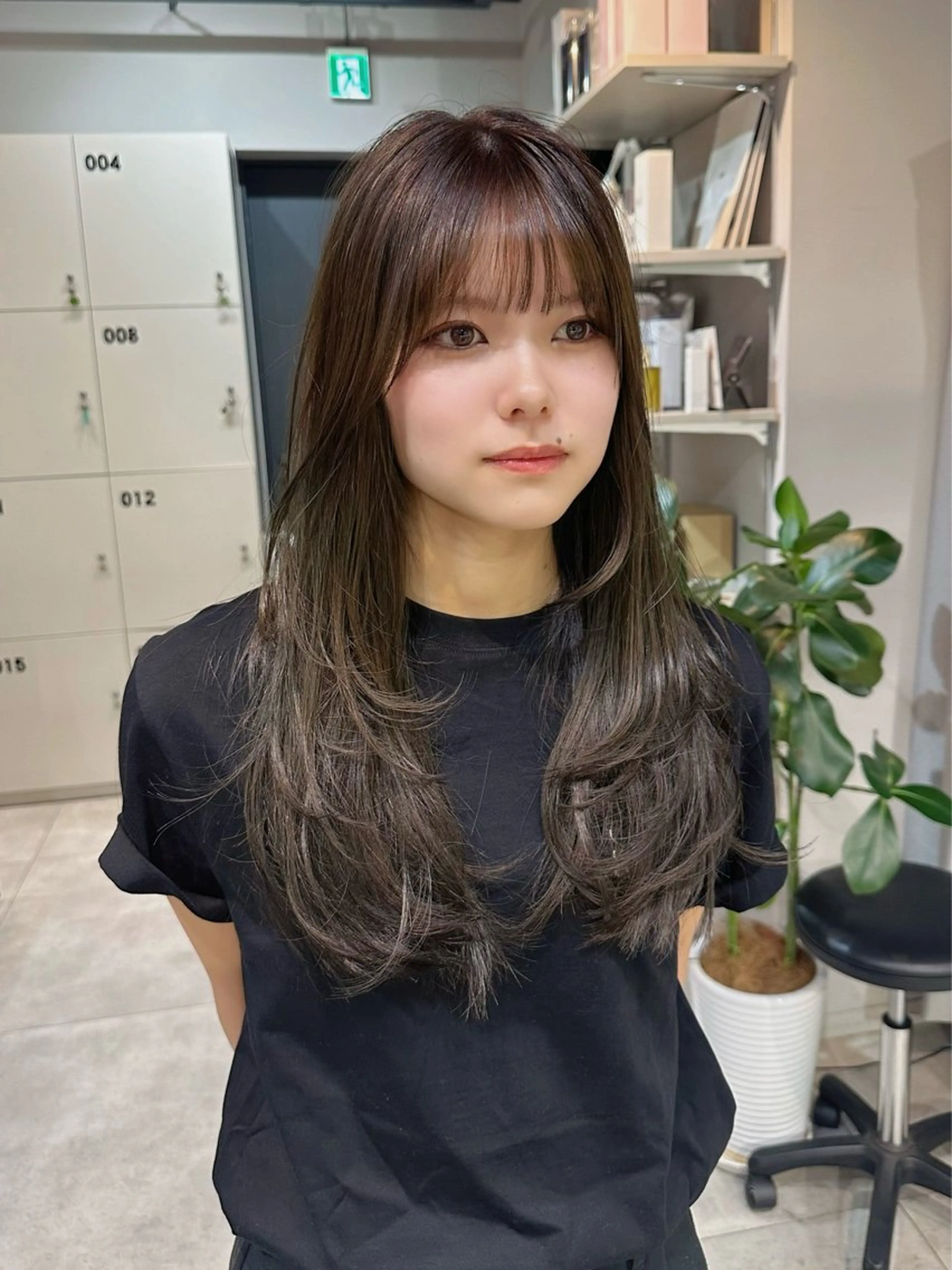 セミロング カラー 髪質改善 カット ヘアカラー KURO/韓国ヘア /レイヤーカットのヘアスタイル