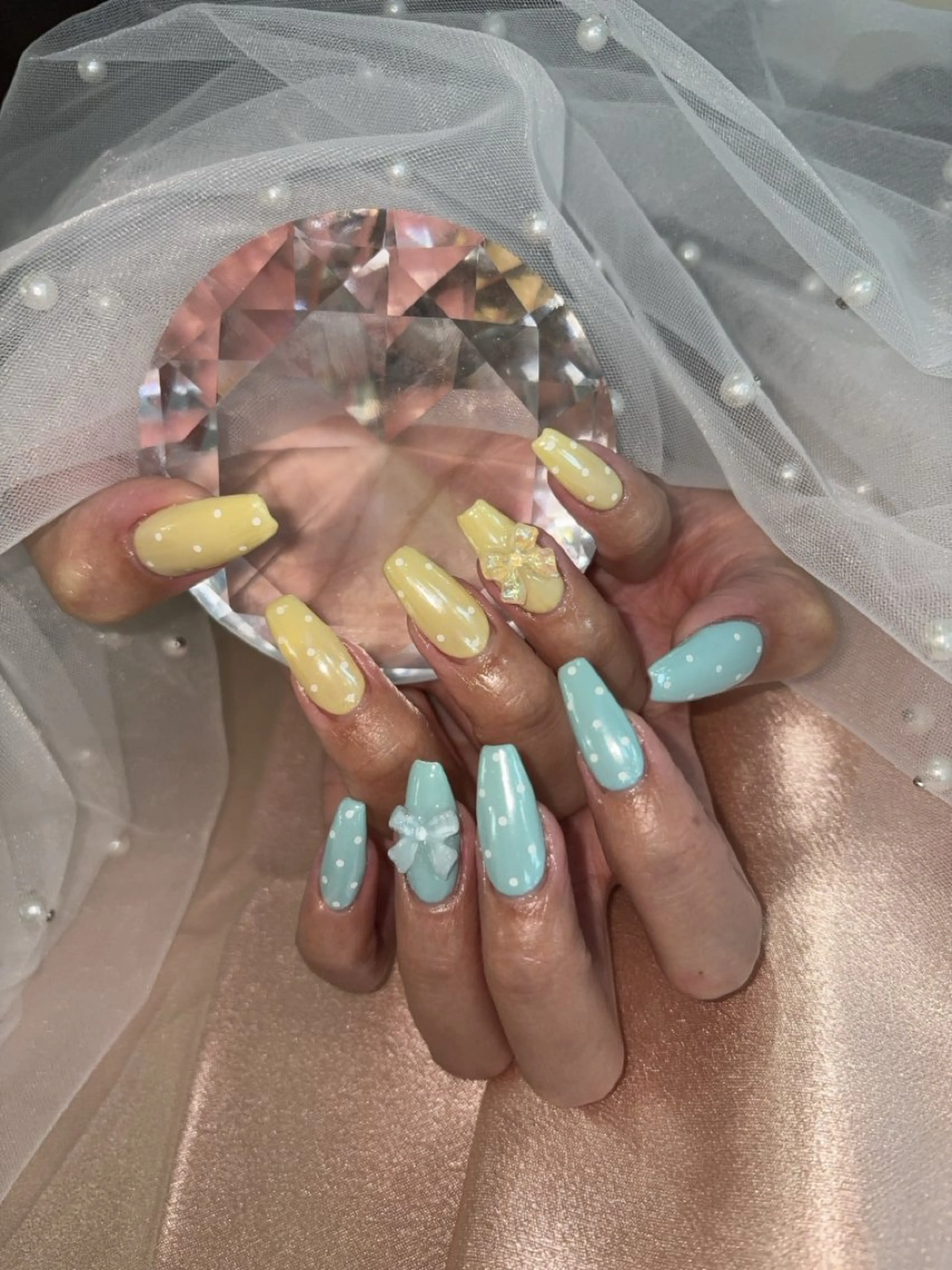 ネイル リボン ハンドネイル Mermaid Nailのネイルデザイン