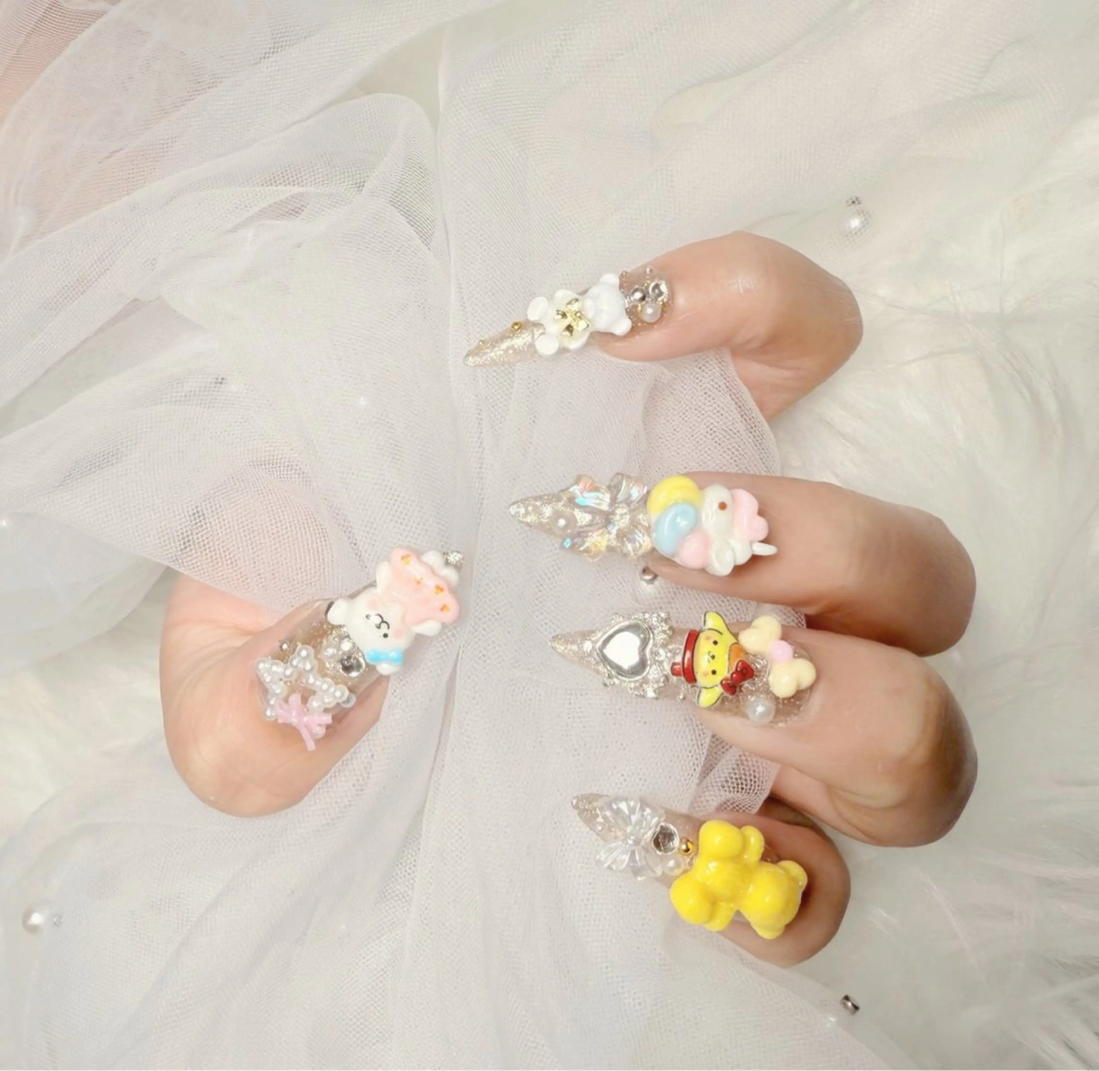 ネイル ボルドー チークネイル 成人式 フレンチネイル グラデーション ハンドネイル Lina nail所属・Luna 池袋のネイルデザイン