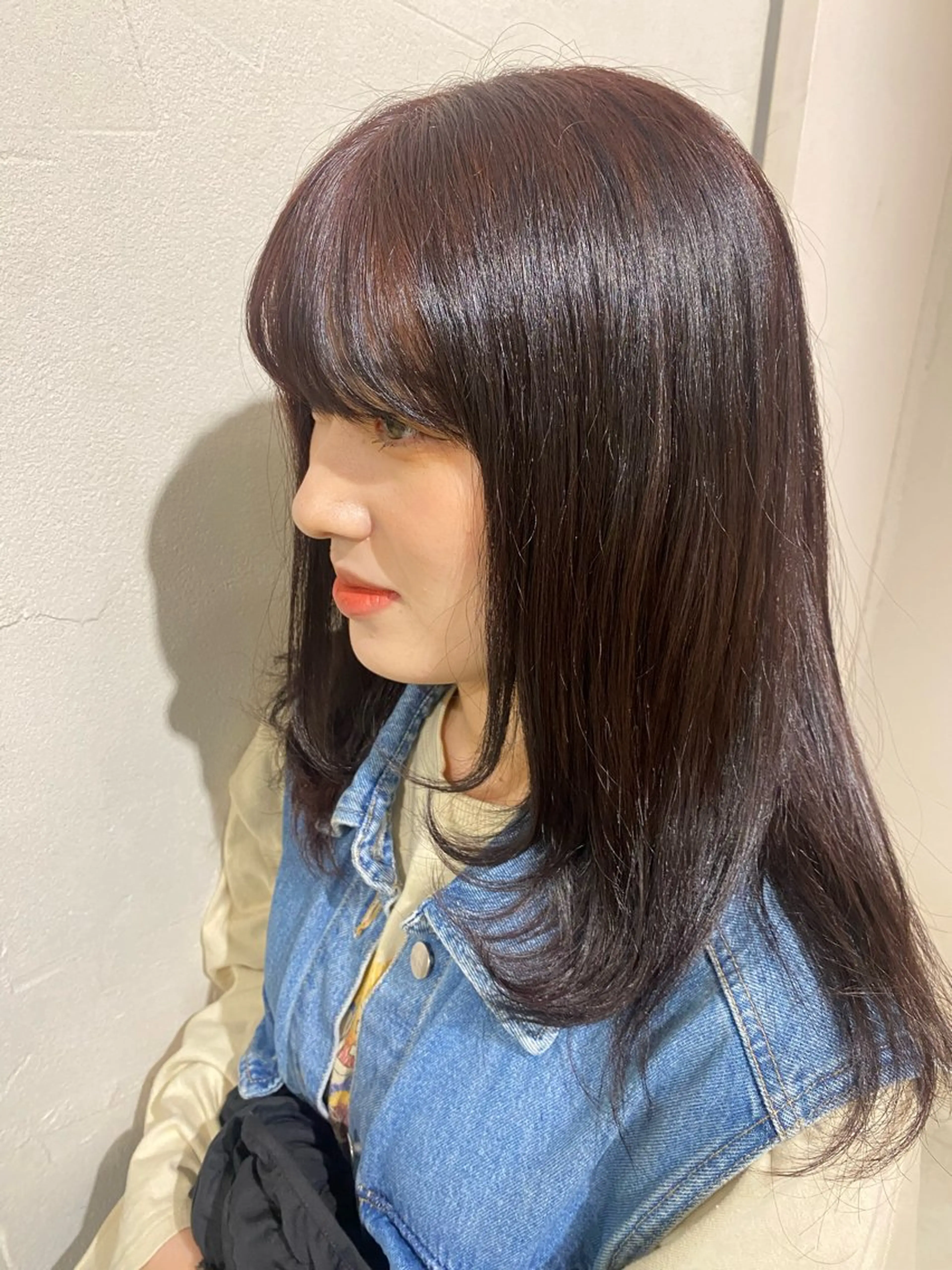 セミロング ヘアカラー トリートメント rika 🪄透明感/艶髪のヘアスタイル