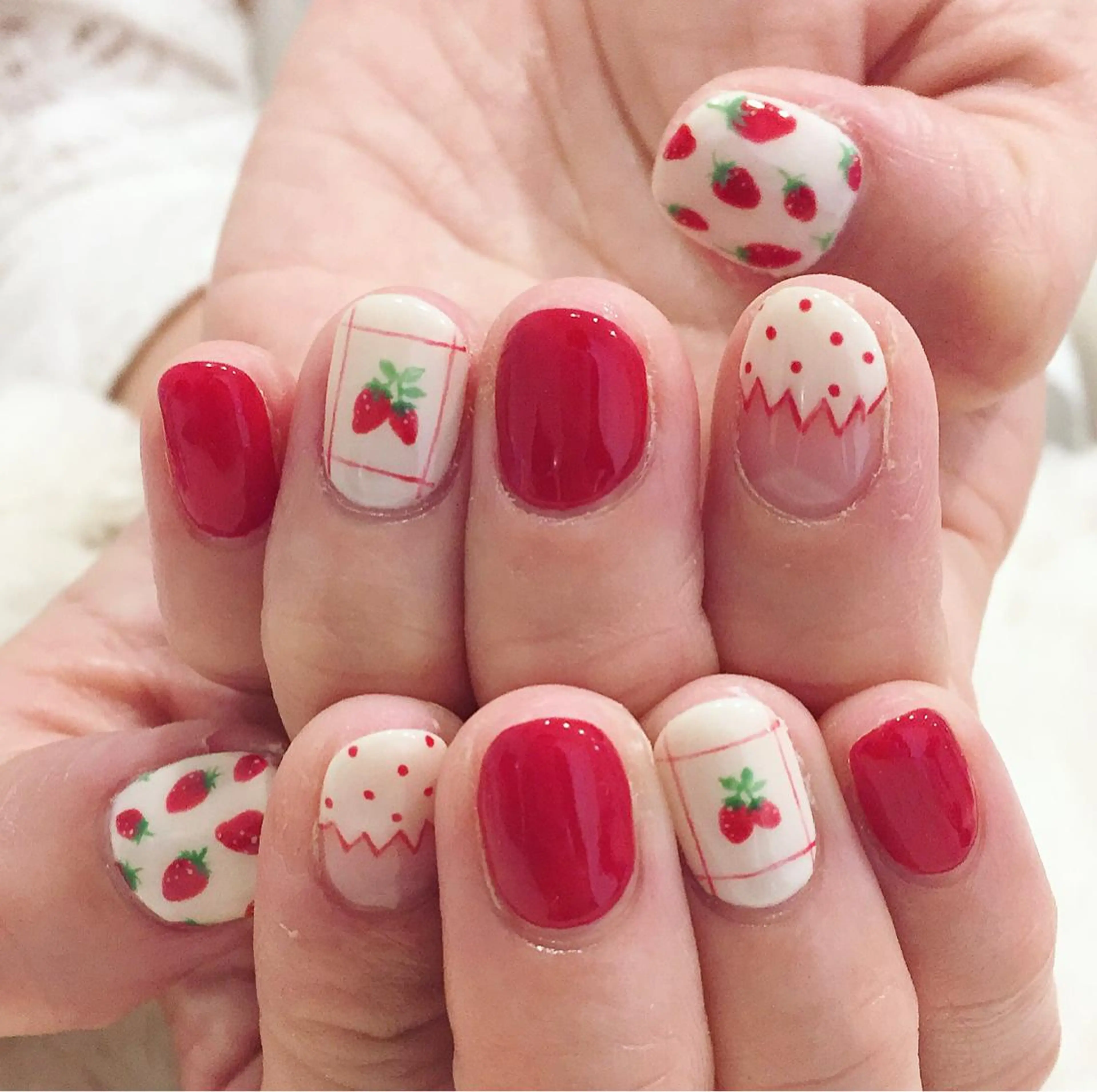 ネイル ジェルネイル 東 千夏のネイルデザイン