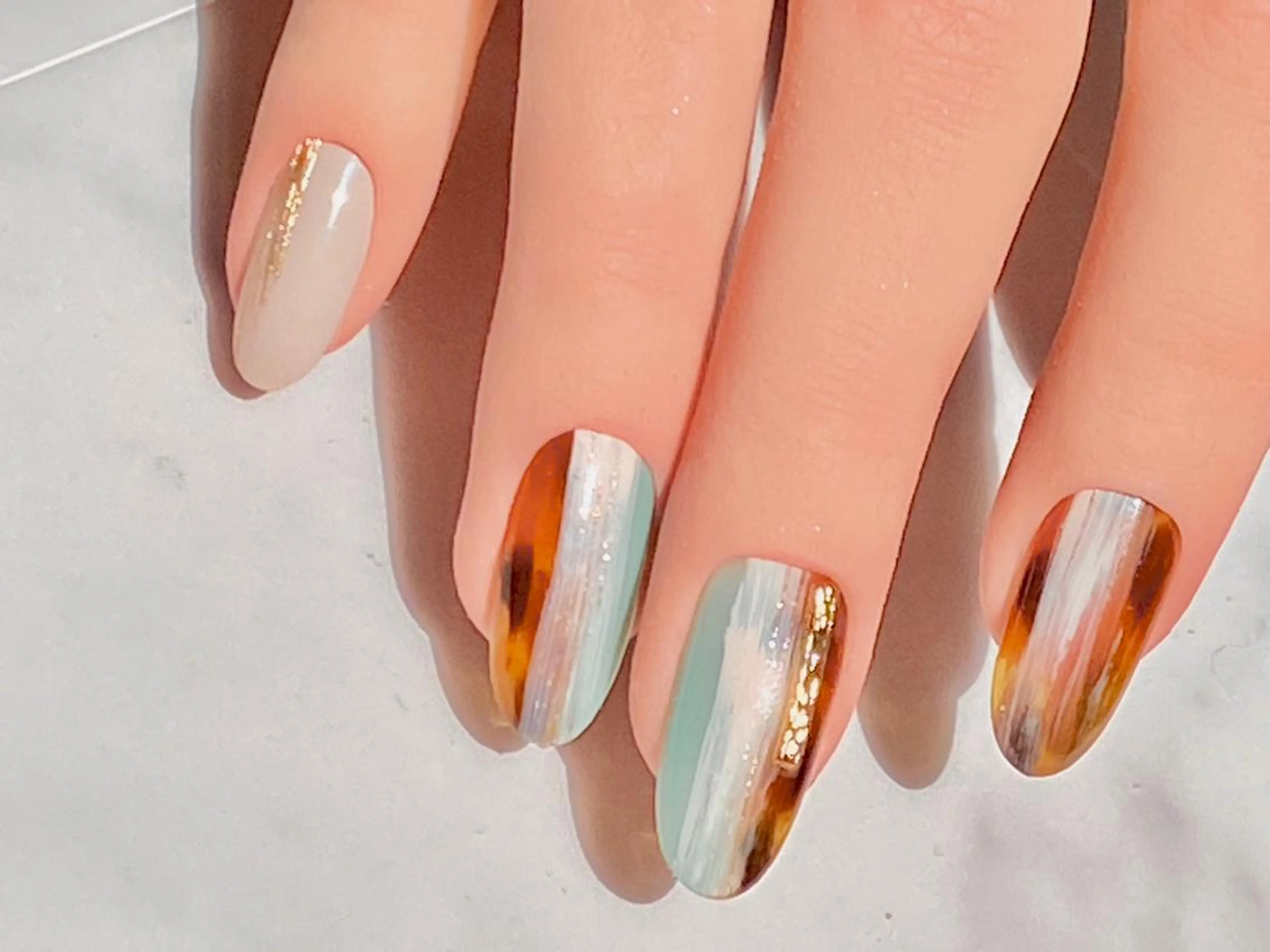 ネイル べっ甲ネイル ジェルネイル ハードジェル パラジェル スカルプネイル プライベートサロン Rのネイルデザイン