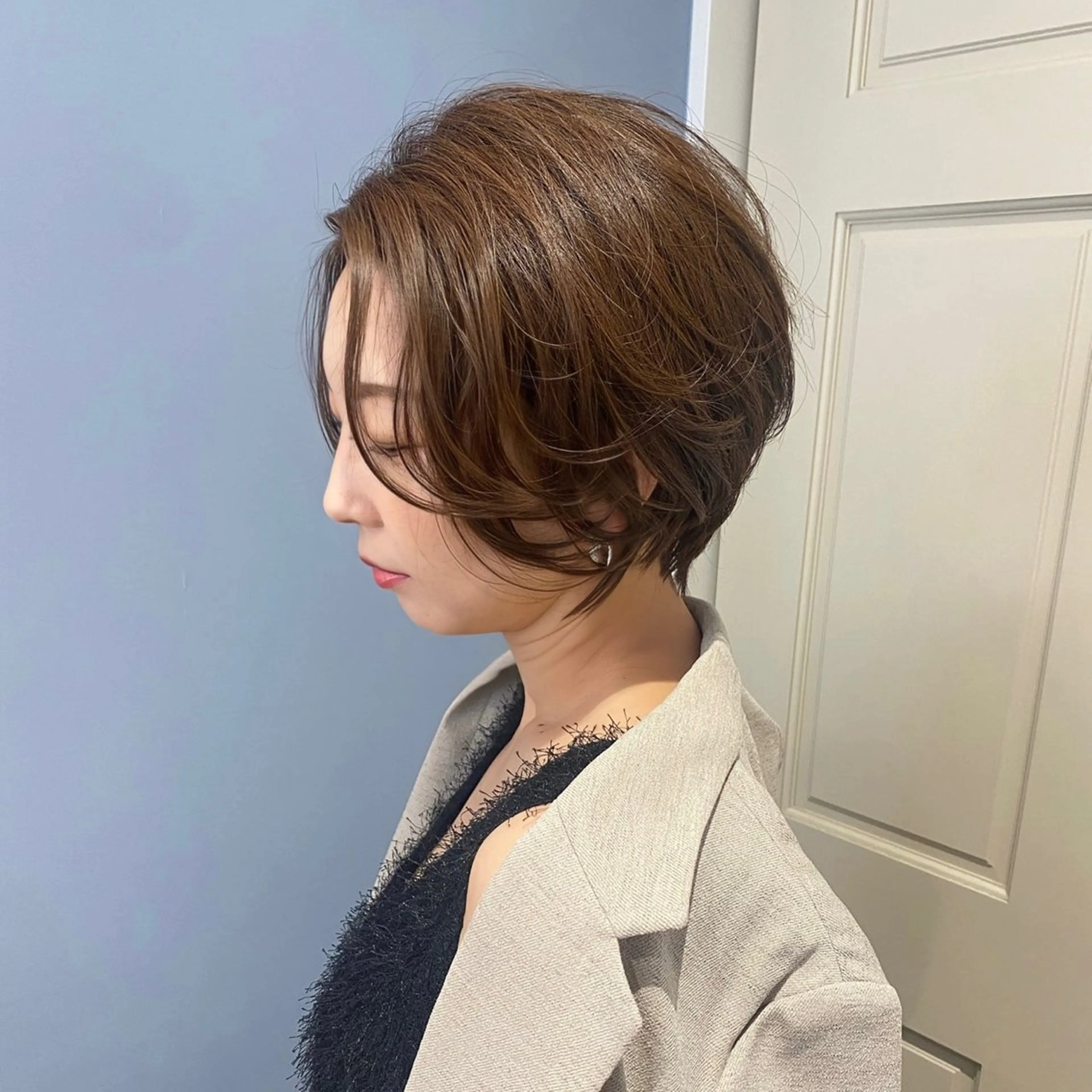 ショート カラー アッシュ ベージュカラー ase.糸島店所属・UEDA AYAのヘアスタイル