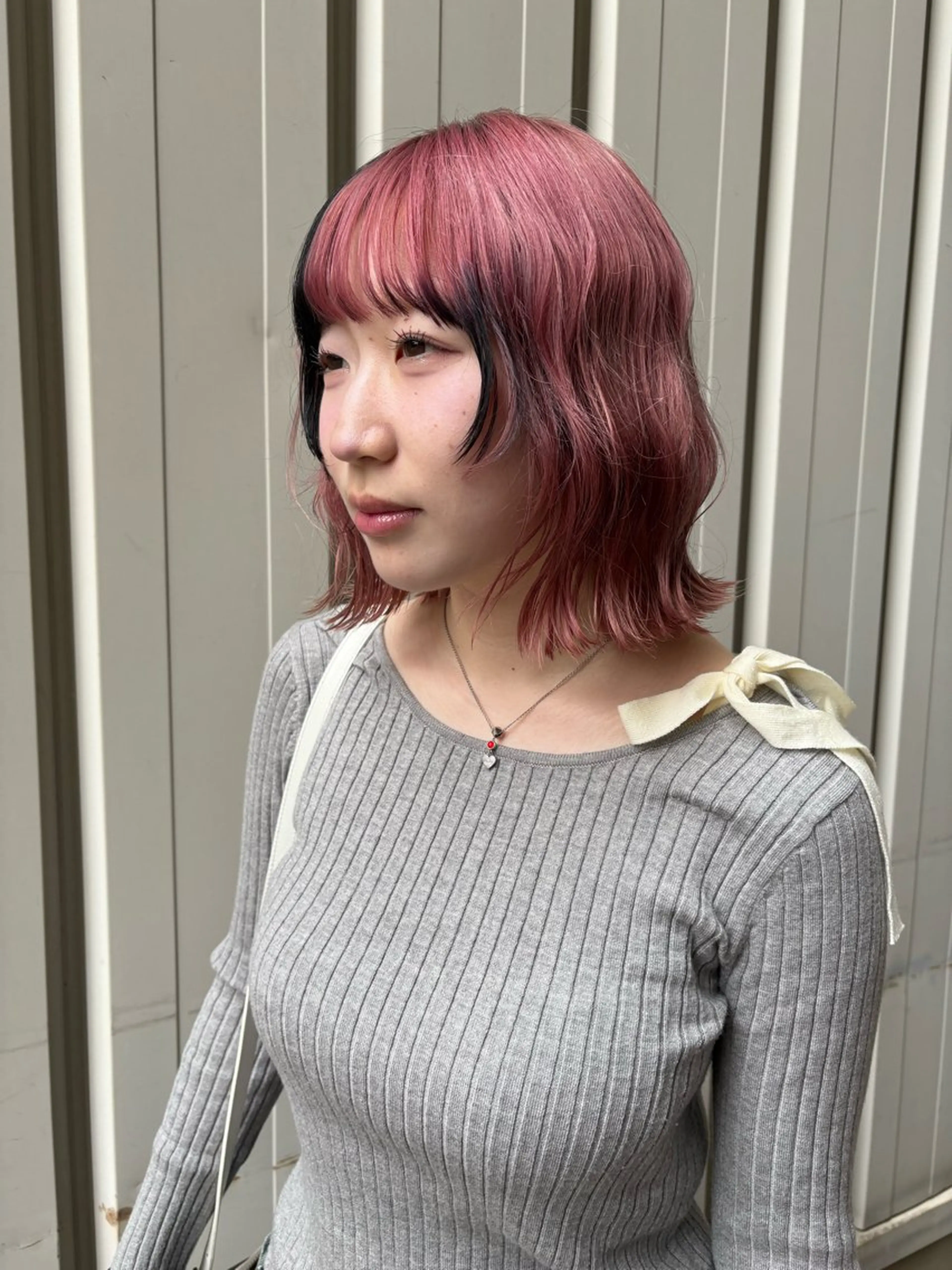 ミディアム ブリーチ/デザイン SAKUのヘアスタイル