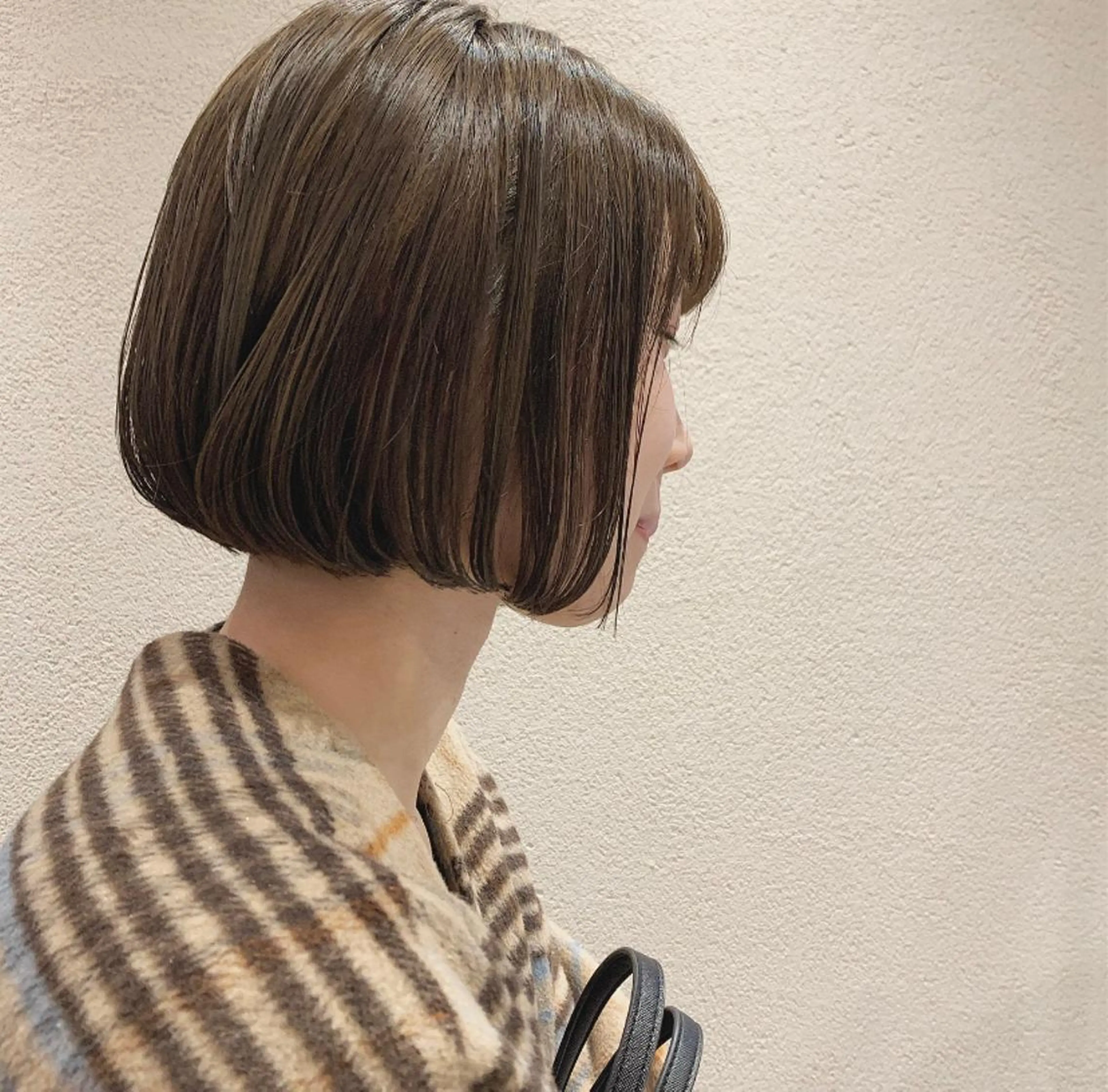 ショート カラー ベージュカラー 佐藤 永夏のヘアスタイル