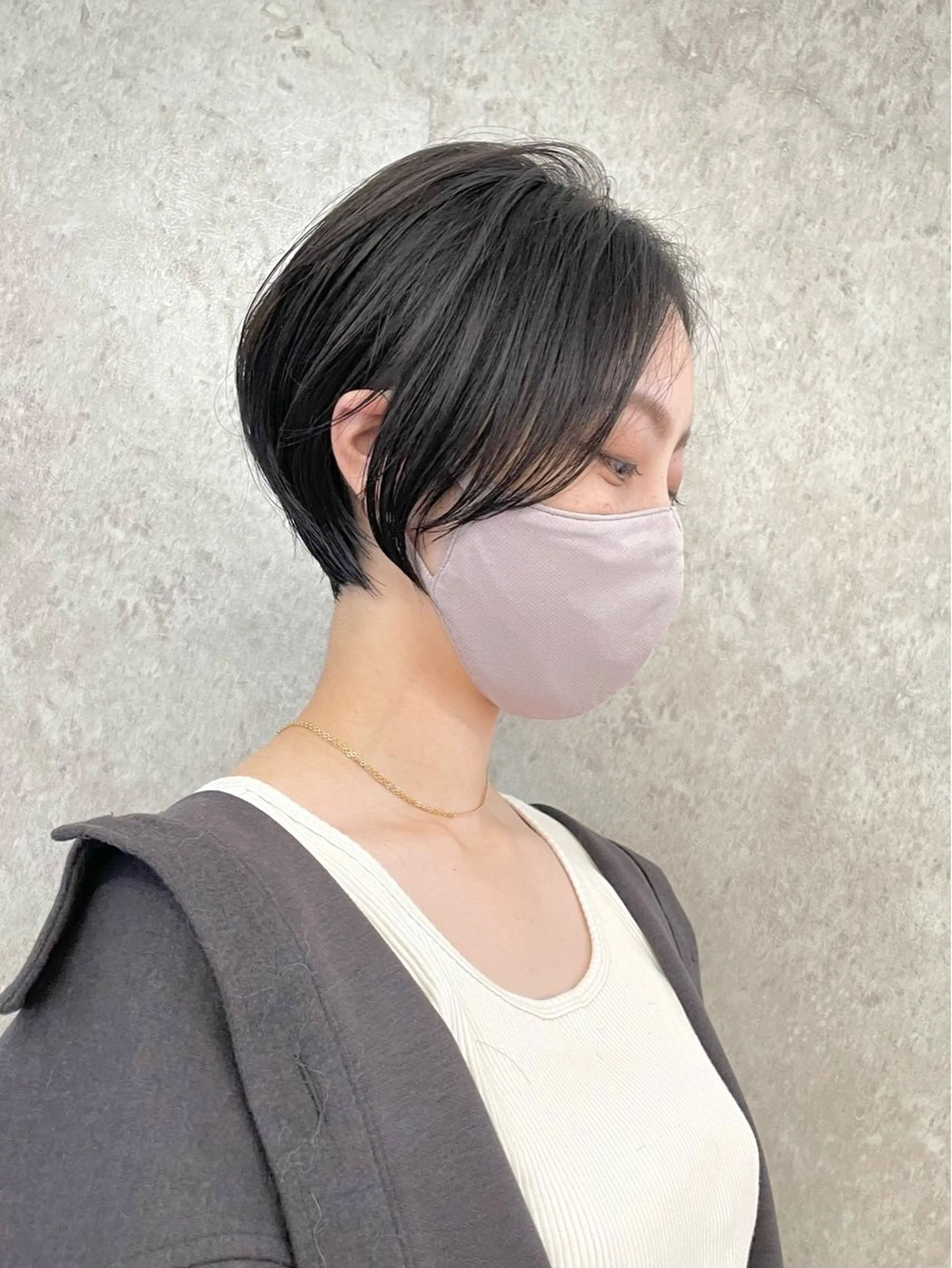 ショート ⭐ハイトーンブリーチ ミルクティーピンクのヘアスタイル