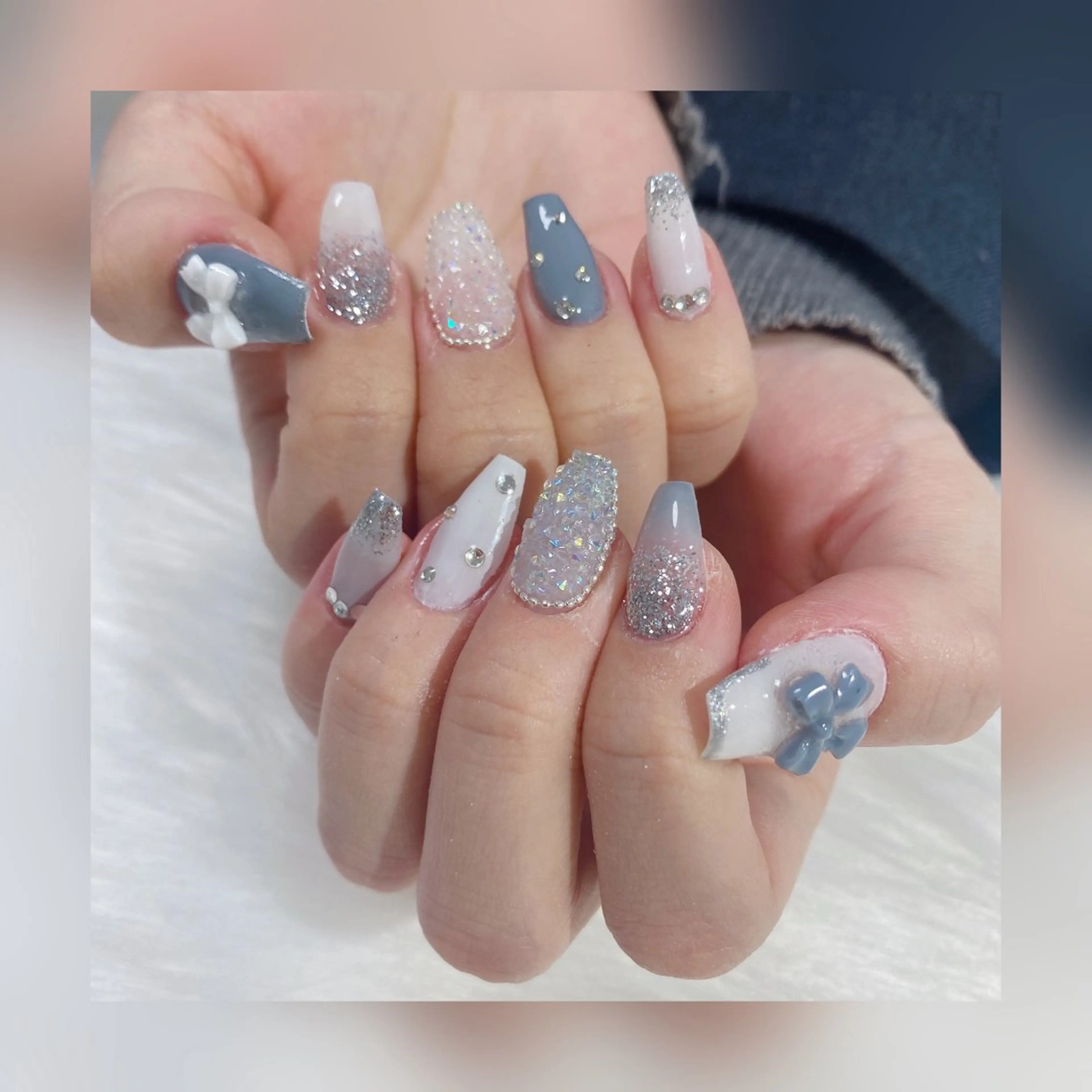 ネイル グラデーション 韓国ネイル 持ち込み リボン ワンホンネイル LittleMimi Nails安土のネイルデザイン