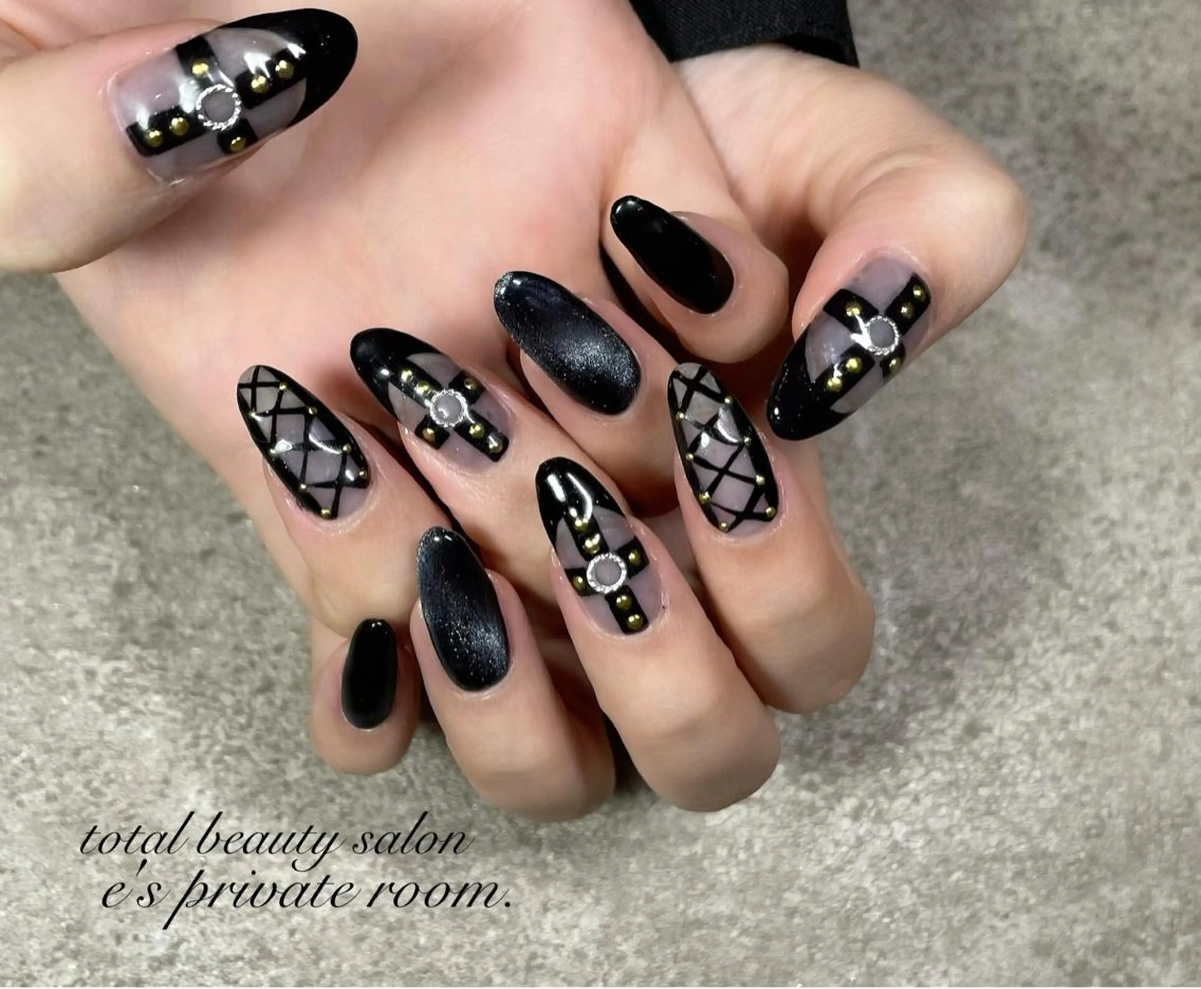 ネイル LAVISH nail salonのネイルデザイン