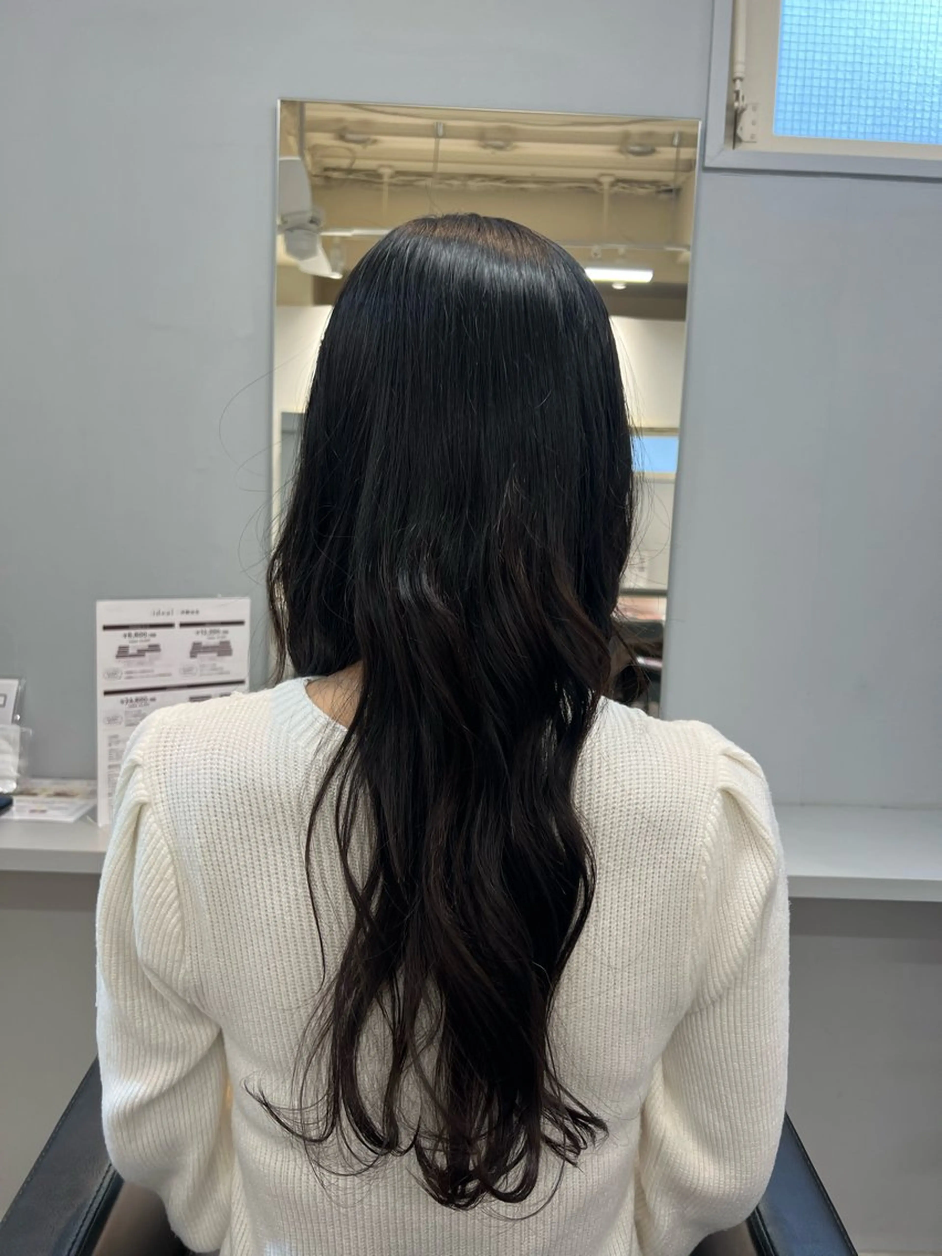 ロング ideal心斎橋 川田友美のヘアスタイル