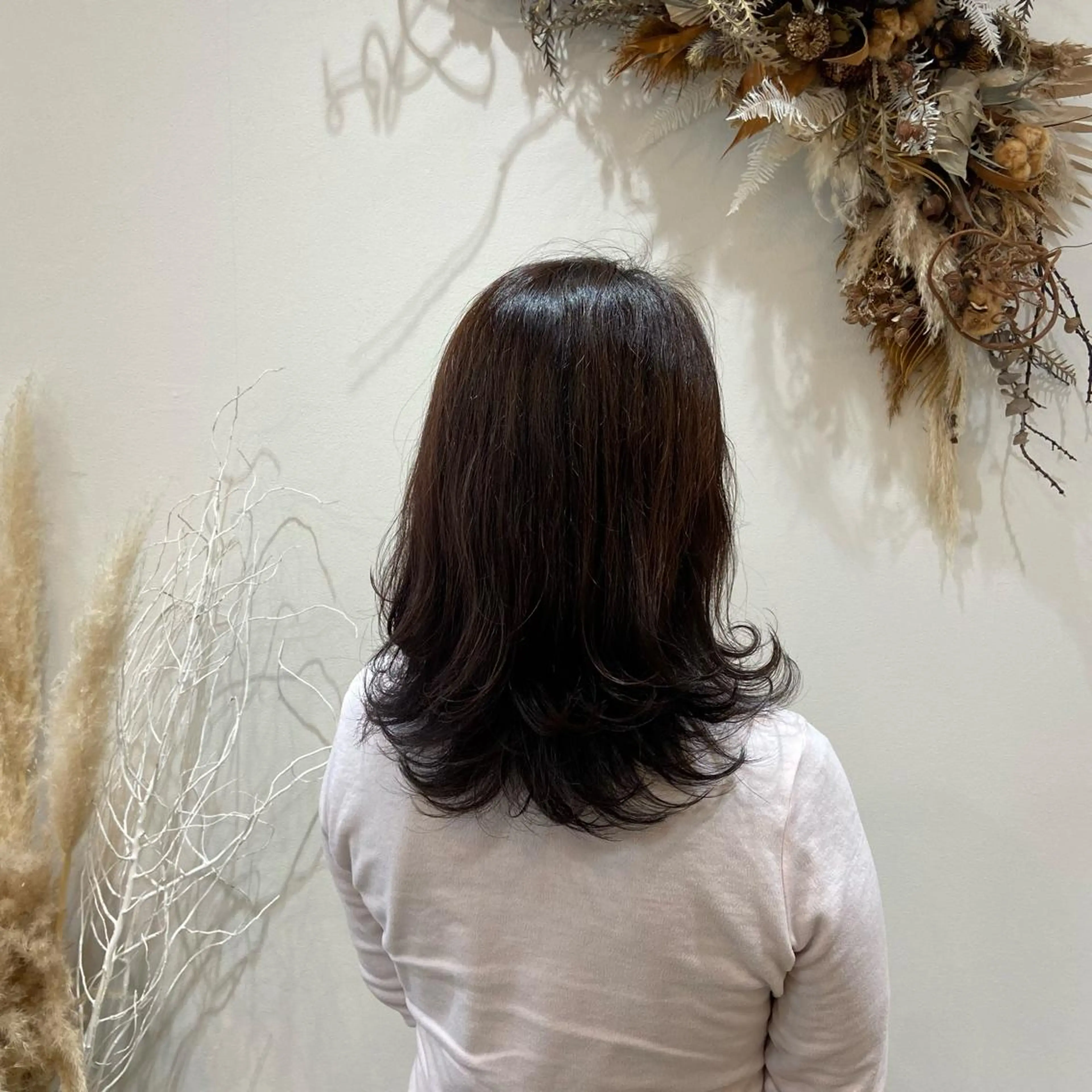 セミロング レイヤーカット 松本 玲菜のヘアスタイル