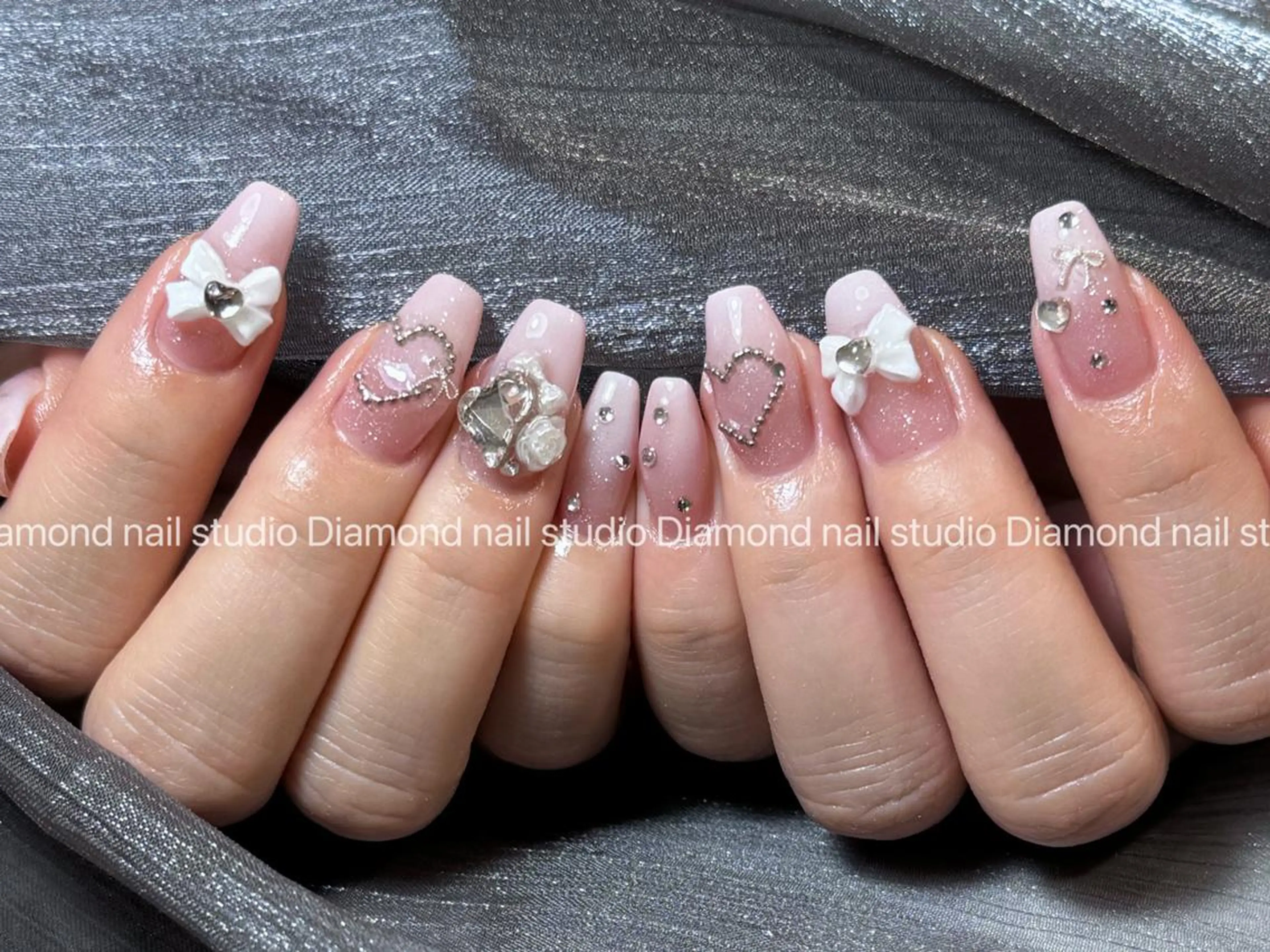 ネイル ハンドネイル ハンドケア Mio ⛱のネイルデザイン