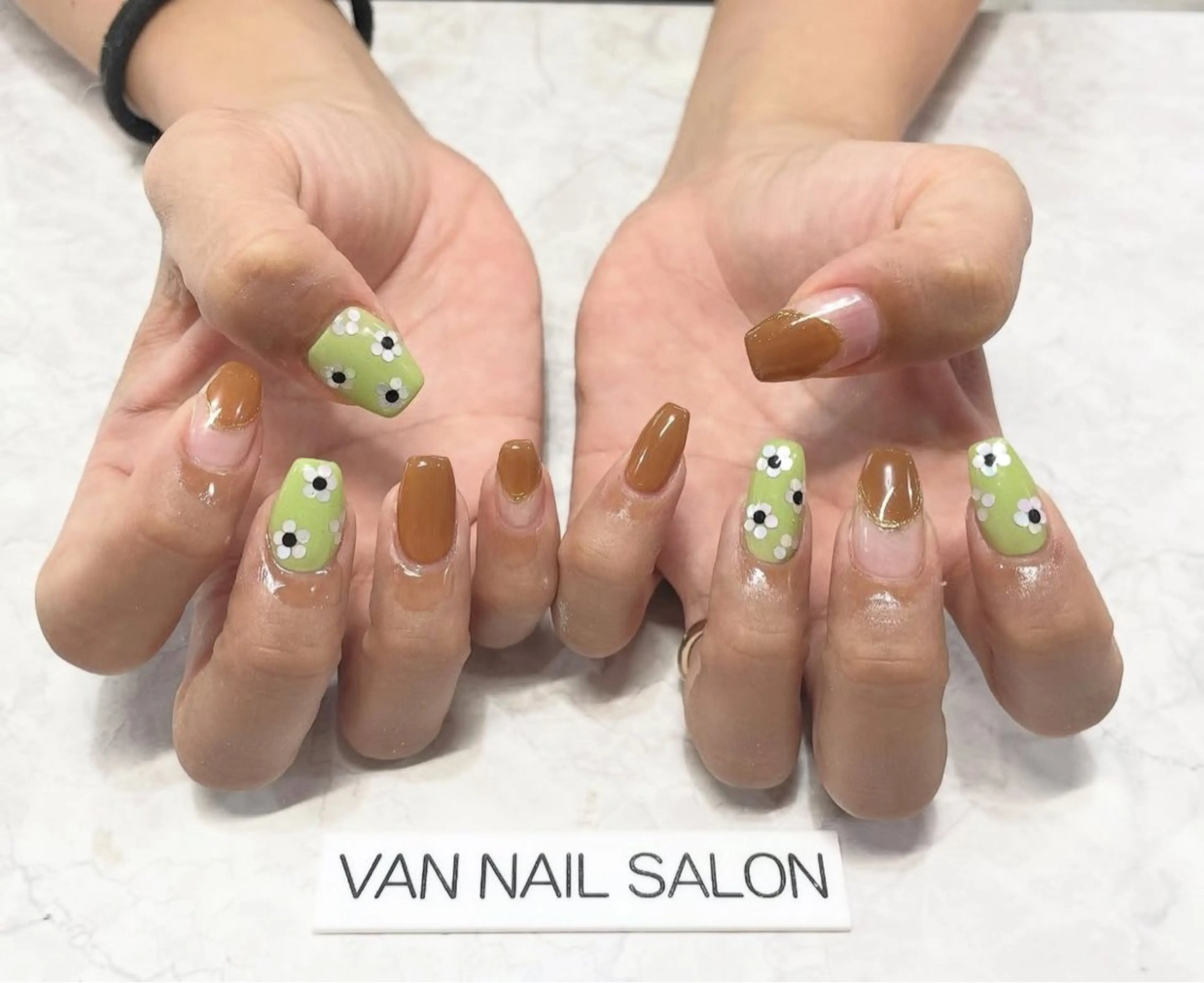 ネイル ハンドネイル Van Nail Salonのネイルデザイン