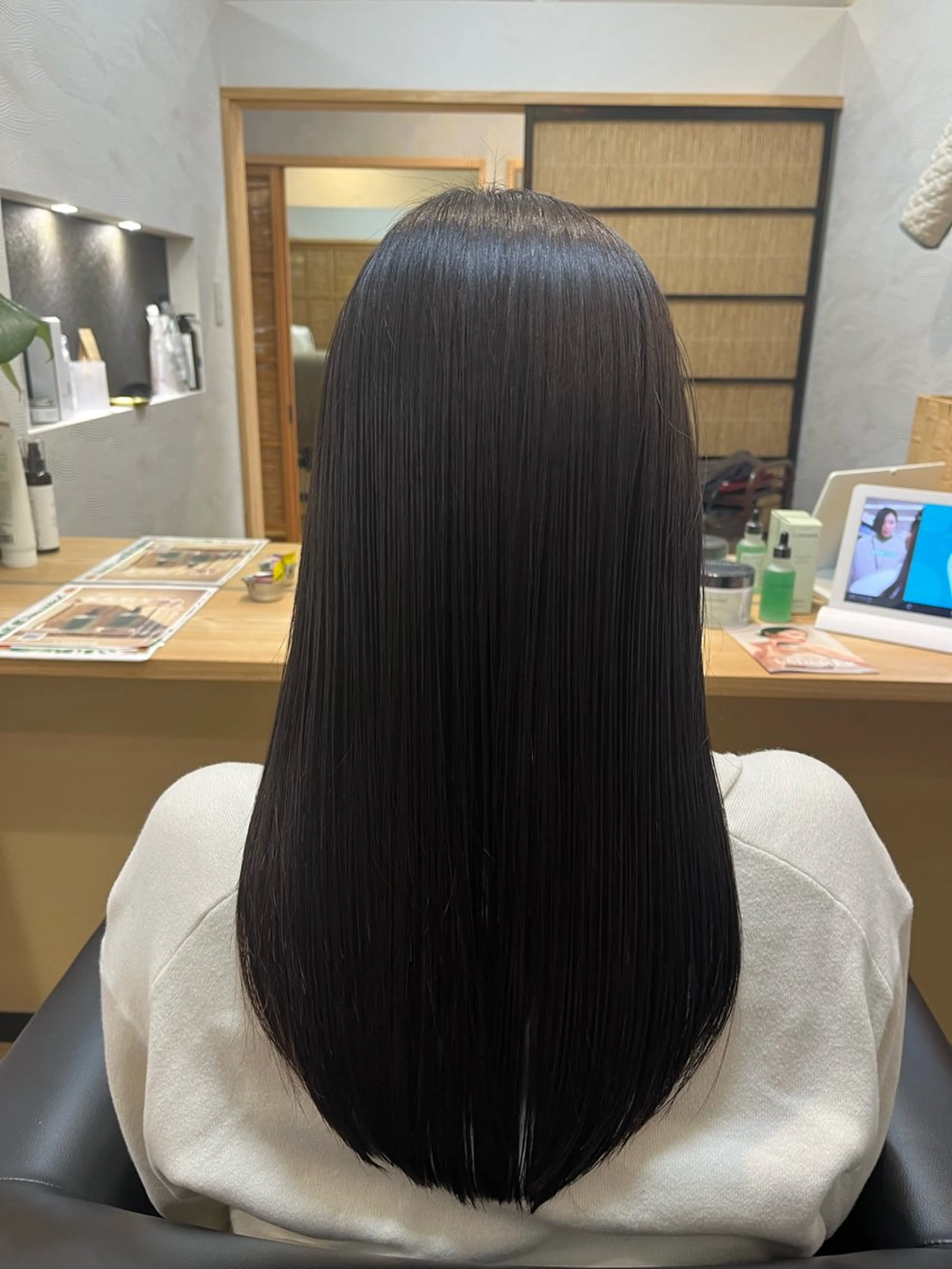ロング 髪屋　こころ所属・PATINA 安成 実記のヘアスタイル