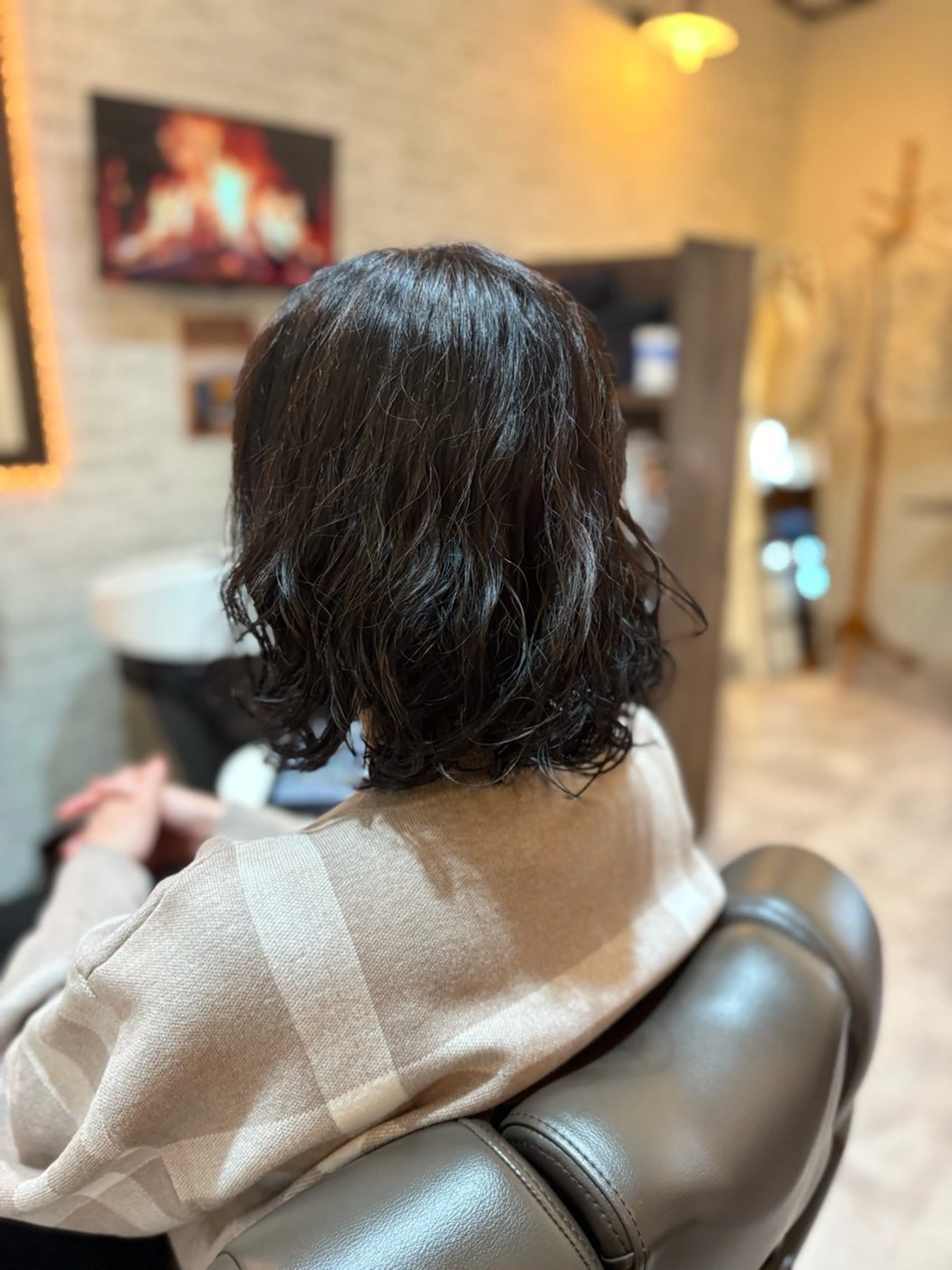 ミディアム パーマ ツヤ髪専門美容師 桑原　和誠のヘアスタイル