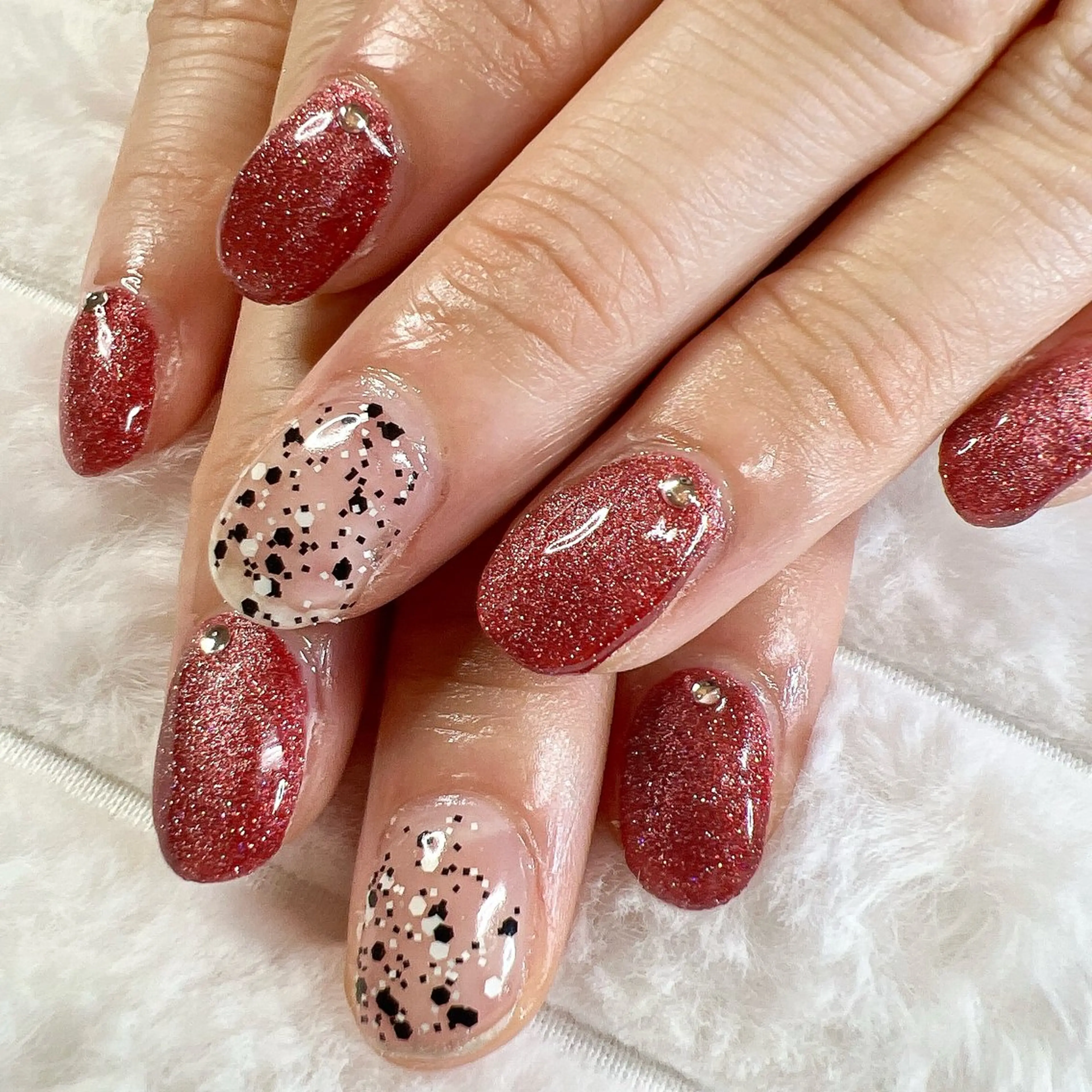 ネイル キャンアイドレッシー六本木店所属・MIKA／耳ツボ ／マグネットネイルのその他イメージ