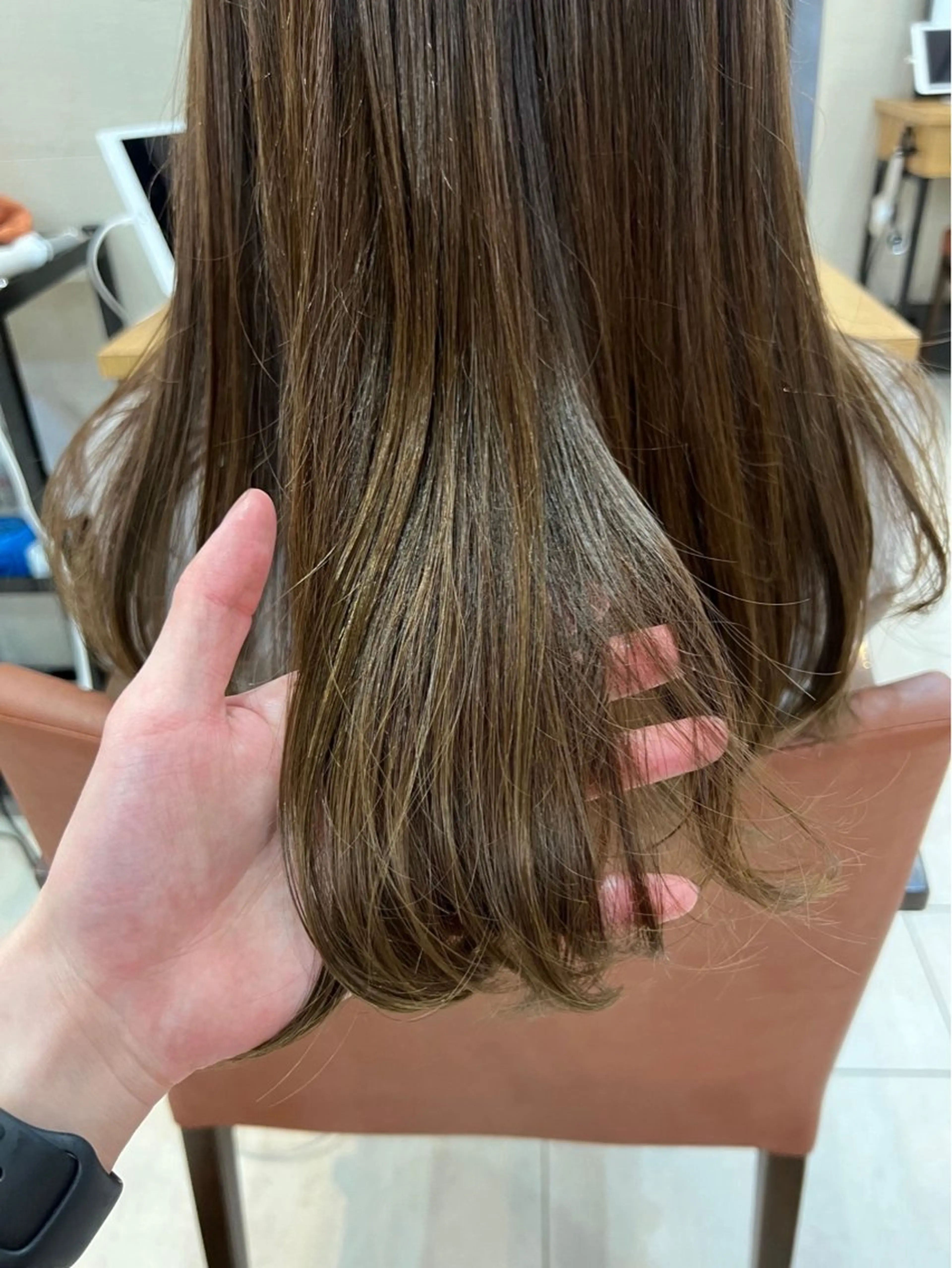 ロング カラー オリーブカラー ヘアカラー トリートメント 🎈ブリーチなし暖色 カラー/レッド/ゆいのヘアスタイル