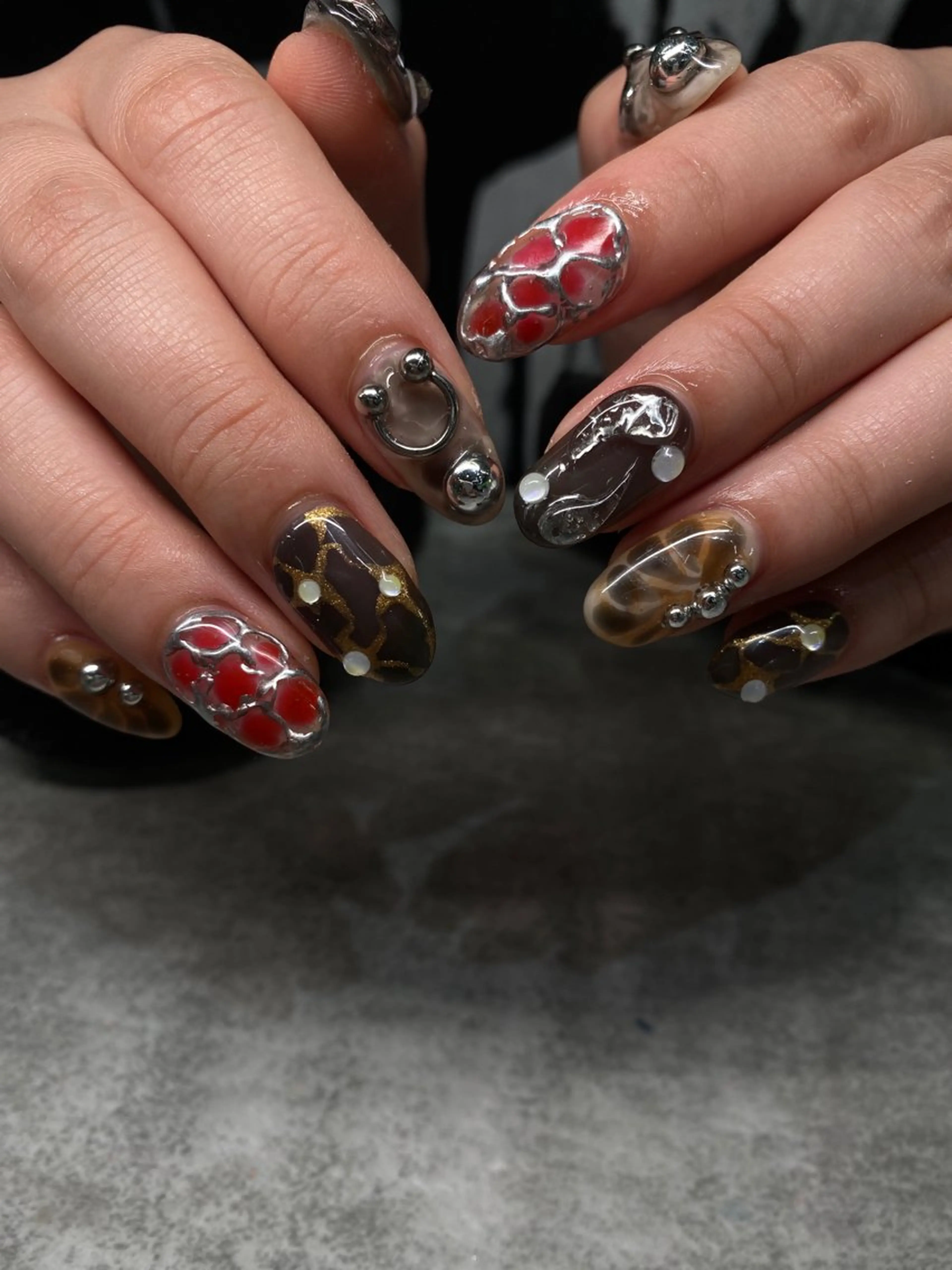 ネイル ハンドネイル isobe yuiのネイルデザイン