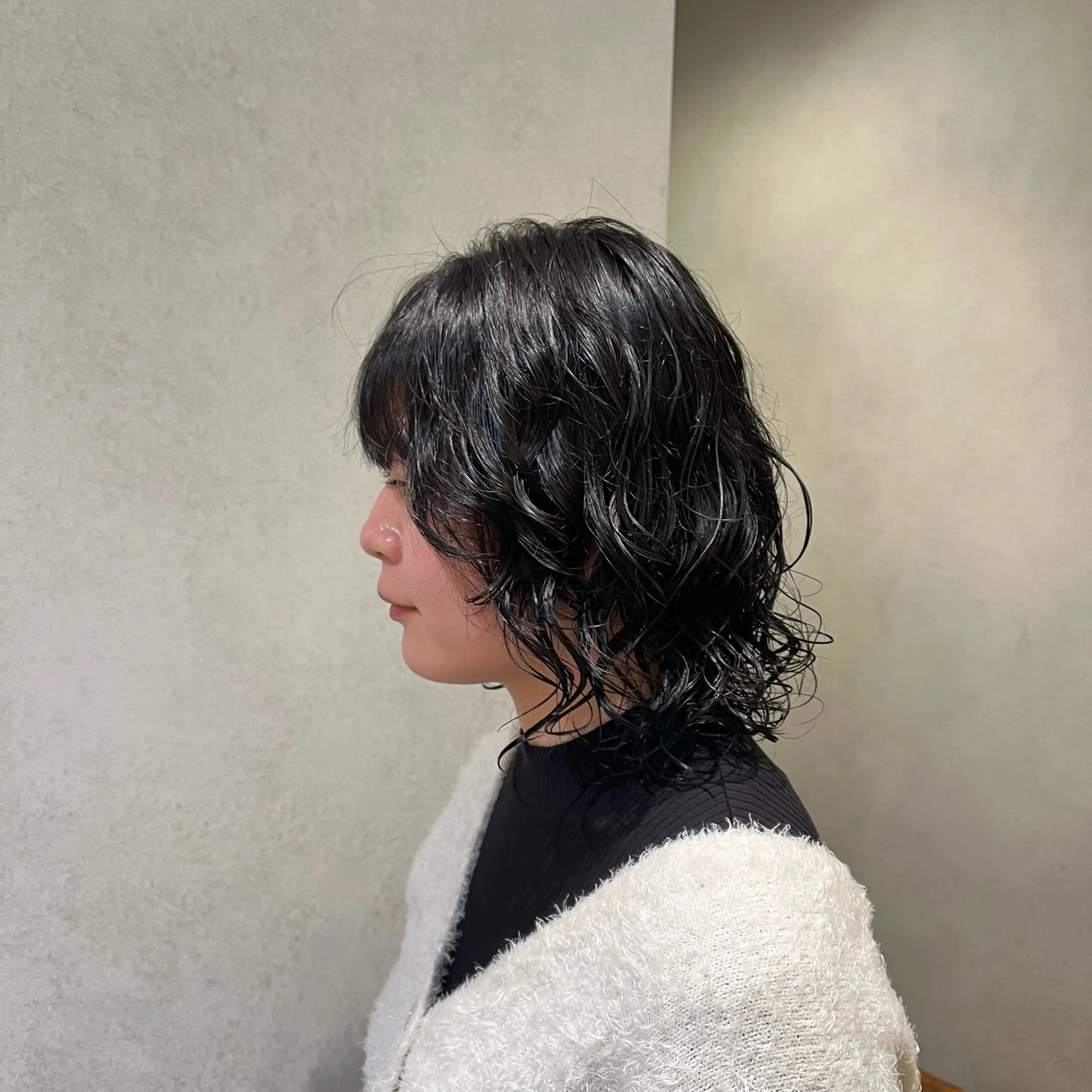 ミディアム カラー パーマ ミディアムパーマ ボブ レイヤーカット ウルフカット カット パーマ CANAAN hair salon 表参道店所属・🌿‬ナチュラルヘア /パーマ/蒼真🍃のヘアスタイル