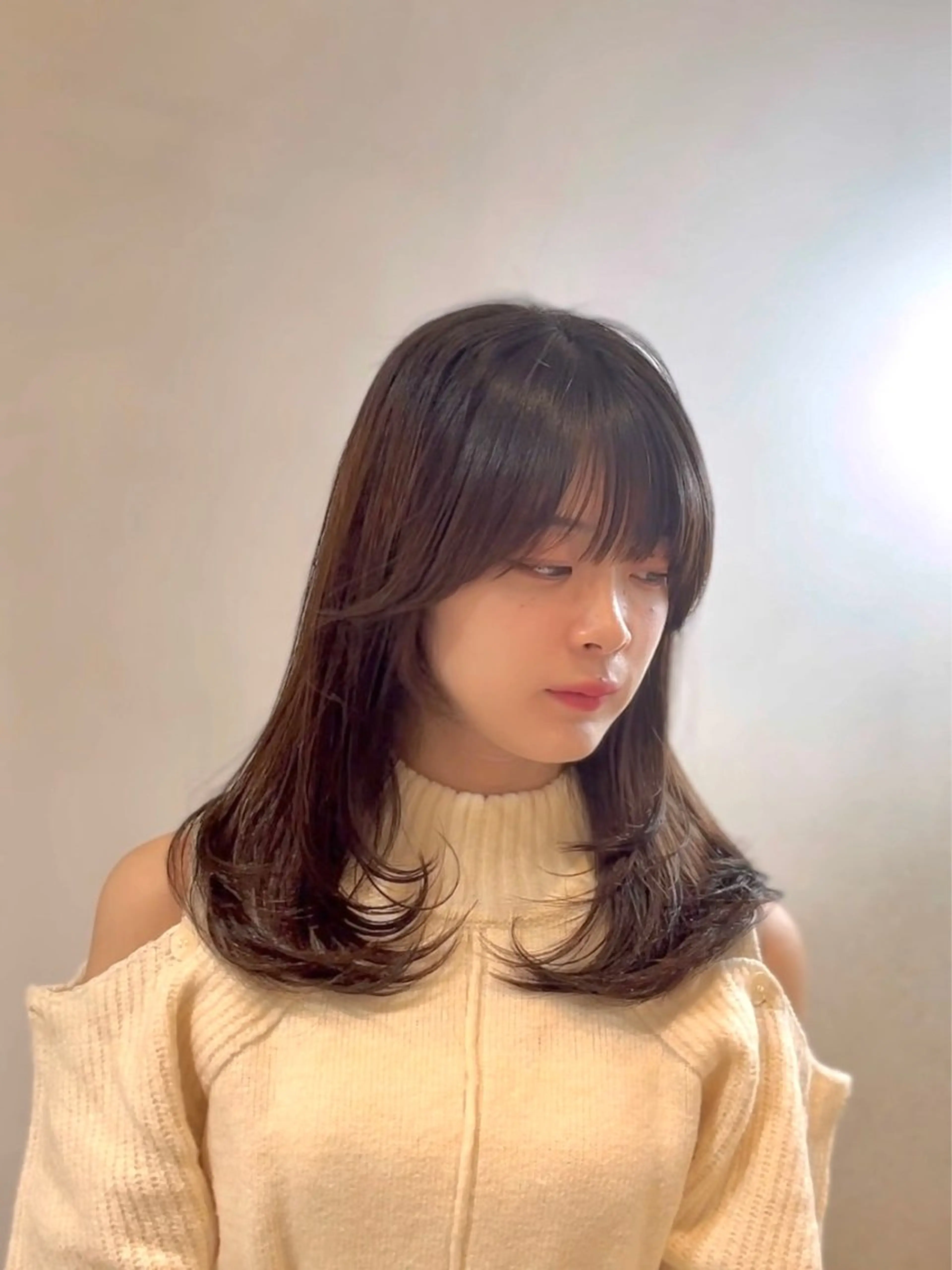 カット+ケアカラー+顔まわりストレート+クイックトリートメントの写真