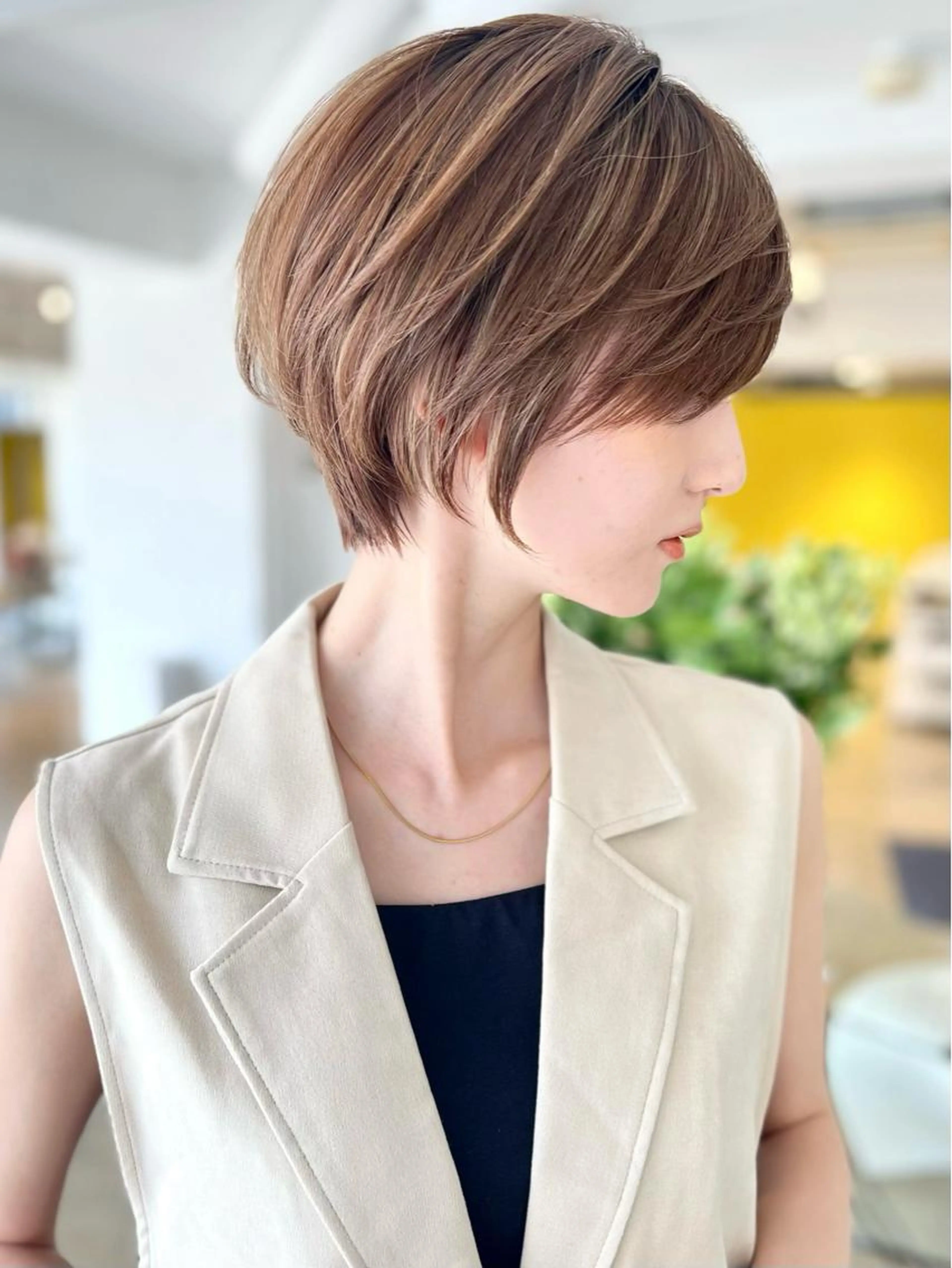 🟥三上指名限定クーポン🟥【白髪を活かすケアブリーチハイライト】+【大人美人ショート】+【集中補修トリートメント】の写真