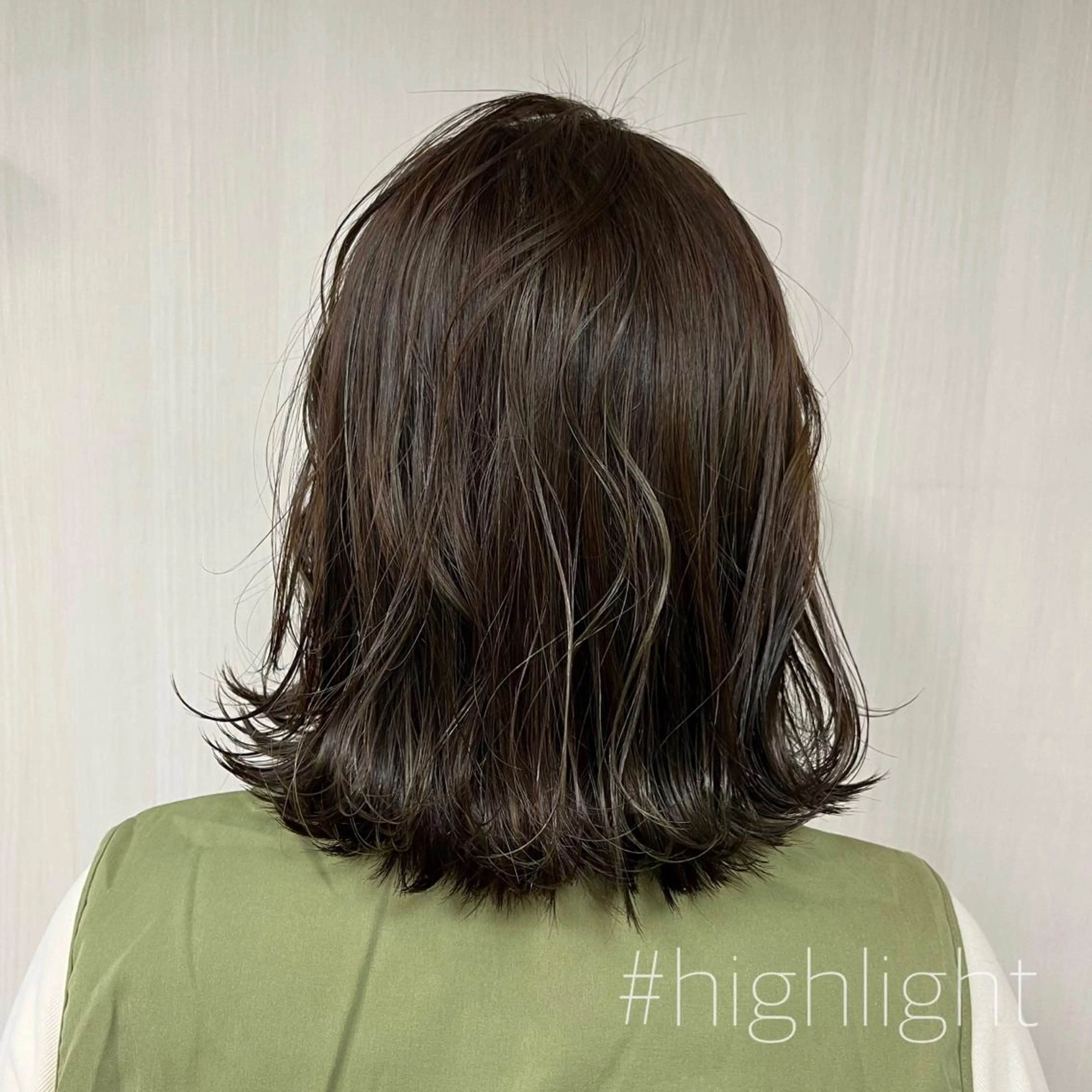 ミディアム カラー ウスイマイコ カット/ケアカラーのヘアスタイル