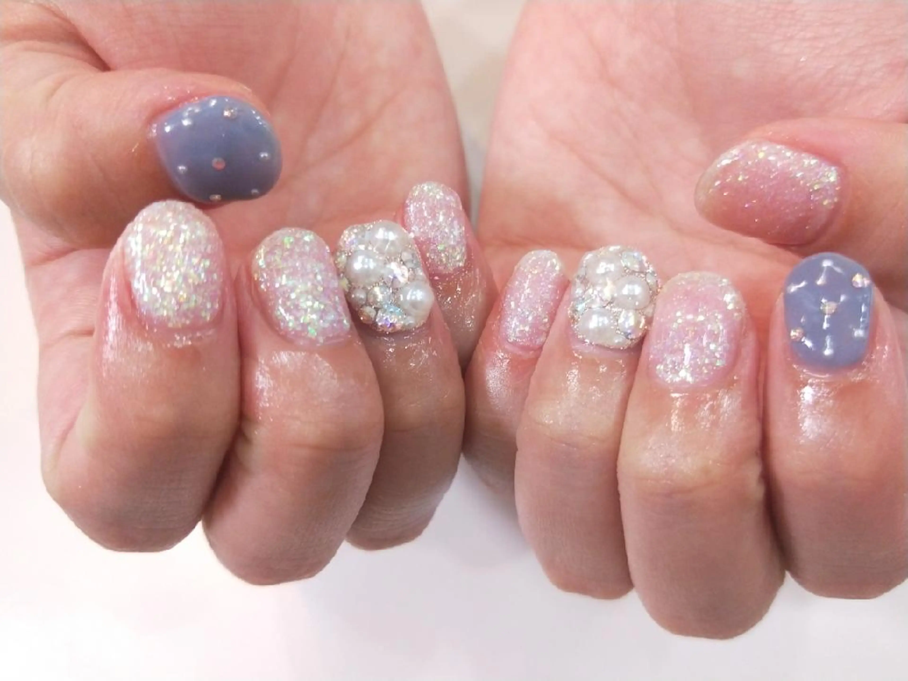 ネイル ハンドネイル ハンドケア R'well所属・はばすみれ🎀ﾈｲﾙ 光ﾌｪｲｼｬﾙ ﾍｱのネイルデザイン