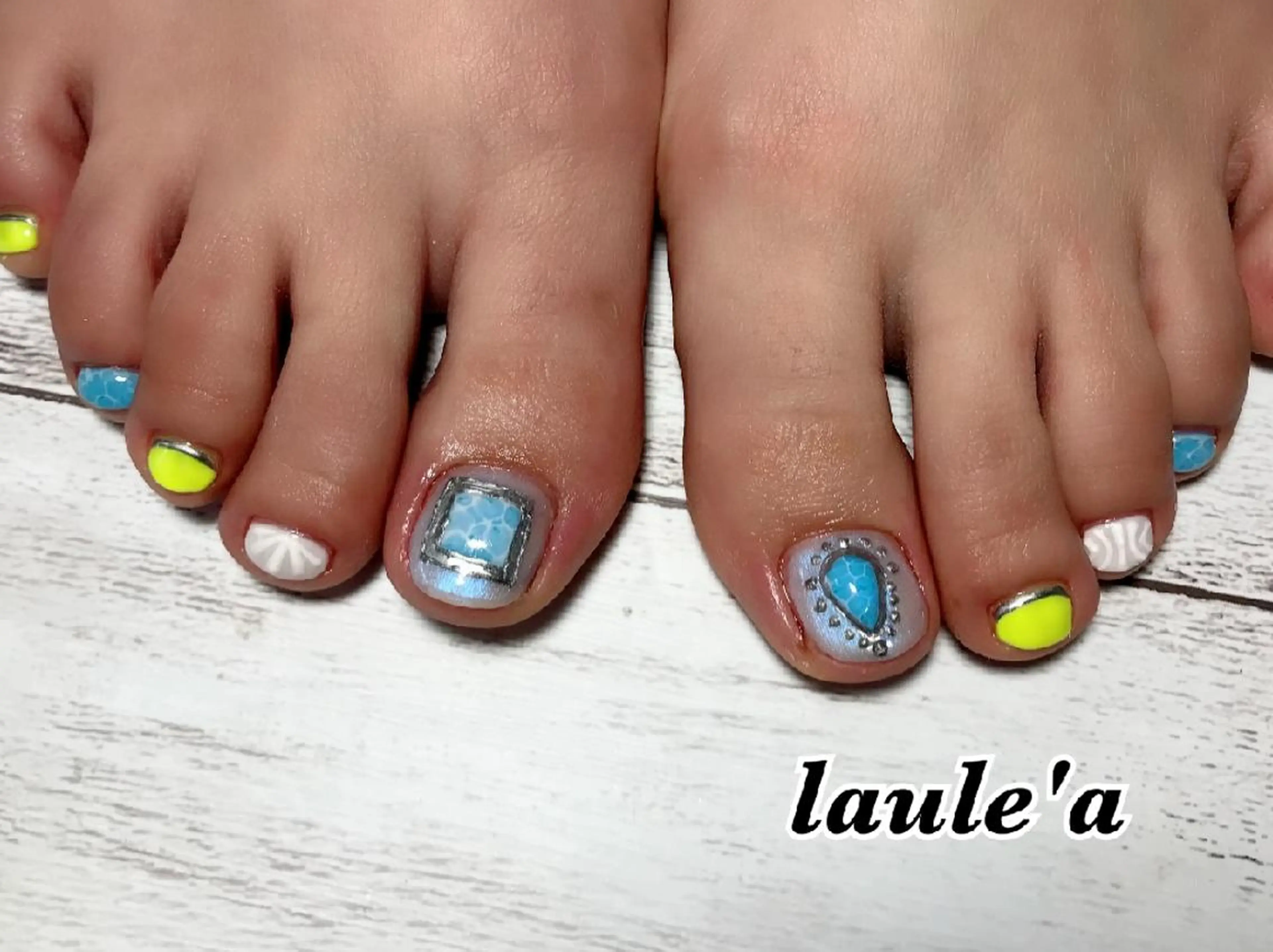 ネイル フットネイル Rグループ felizのネイルデザイン