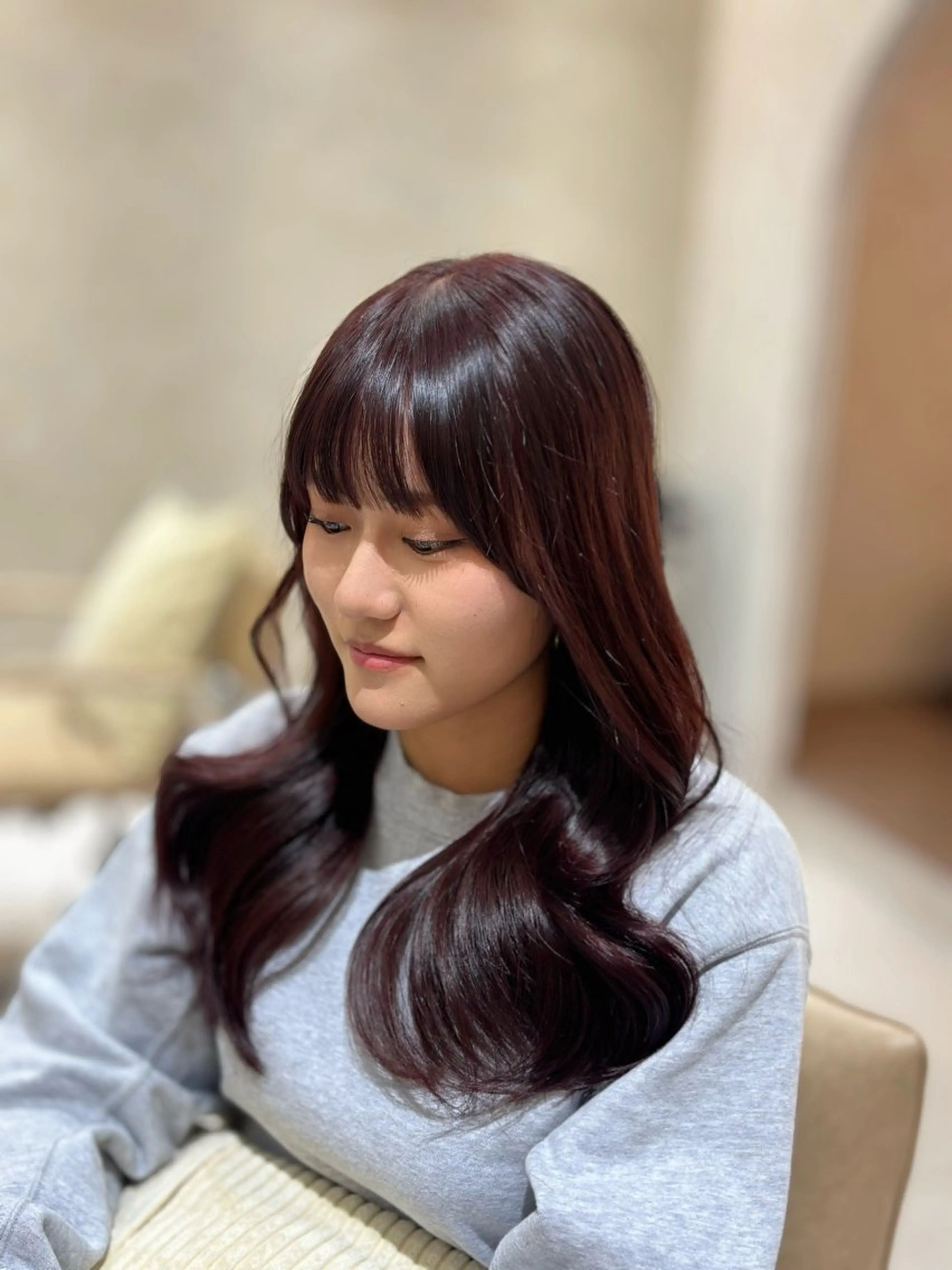 ロング カラー ボルドーカラー 学生 りほ/顔周りカット/ レイヤーカットのヘアスタイル