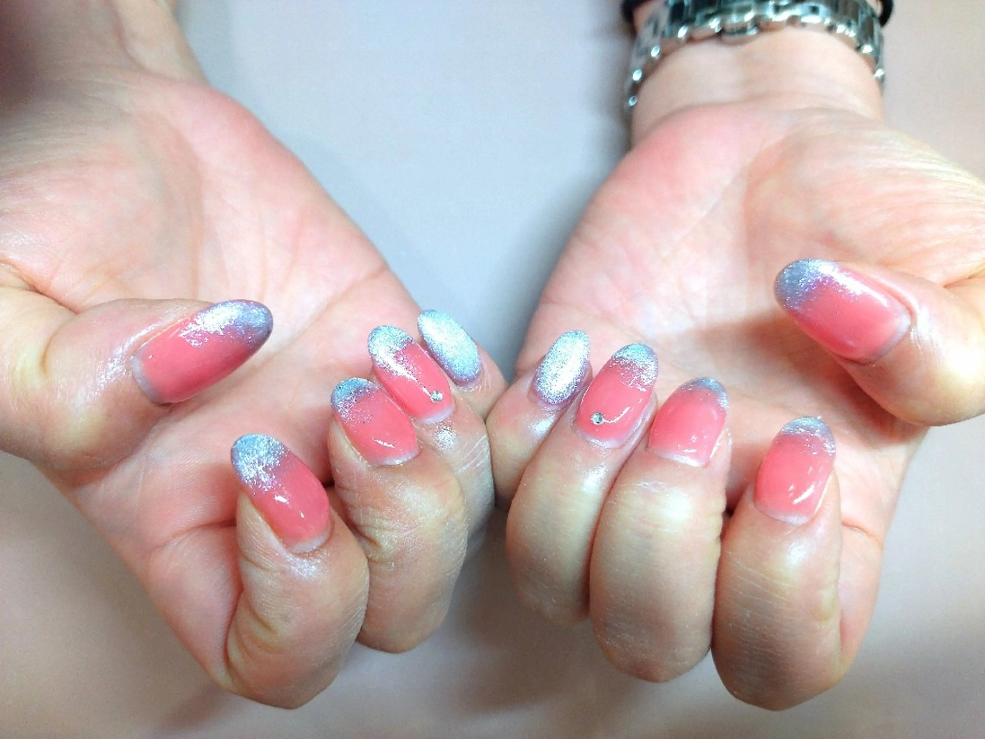 ネイル ハンドネイル 鐙 桃華のネイルデザイン