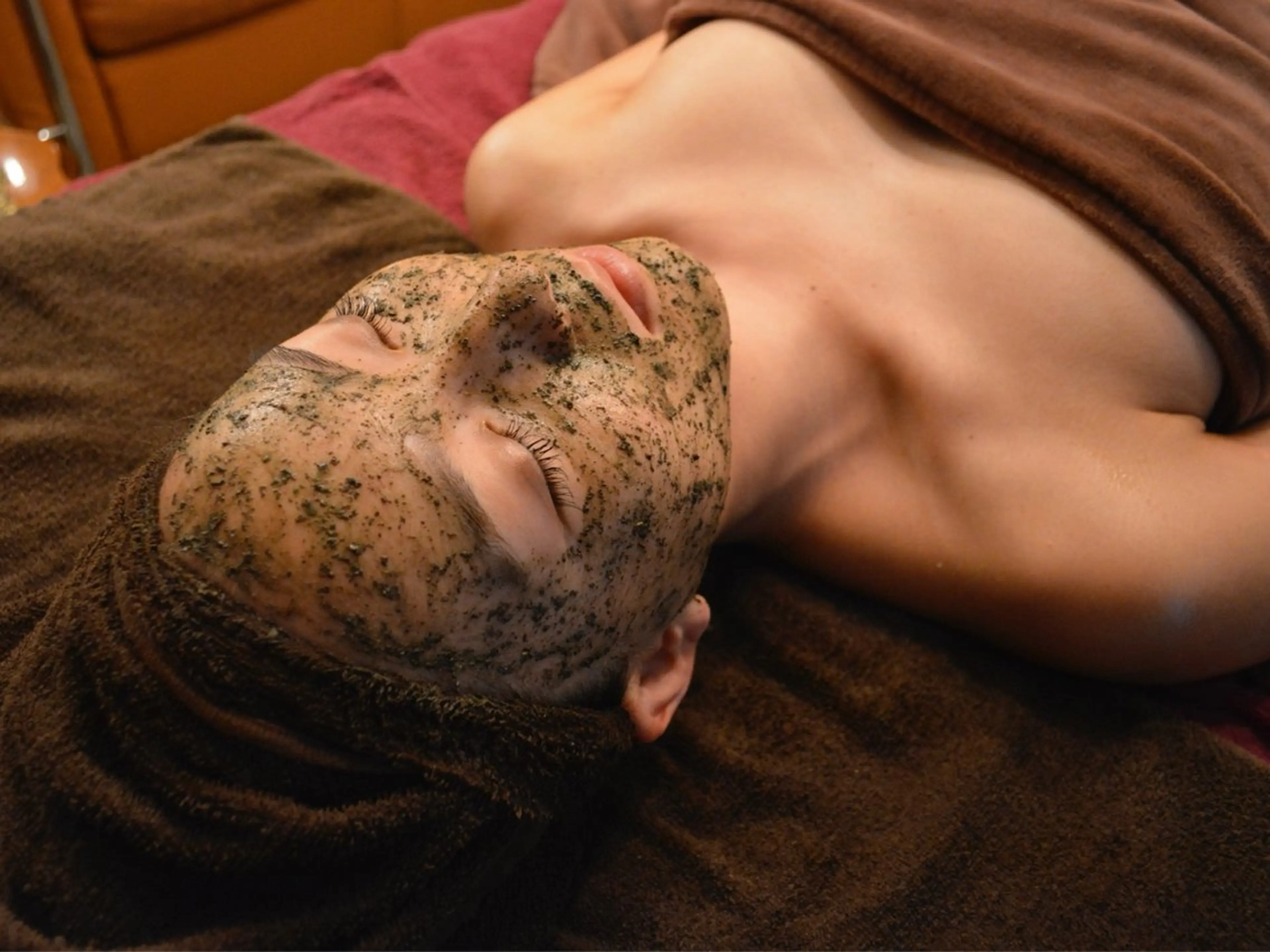 陶肌トリートメント(ハーブピーリング)の写真