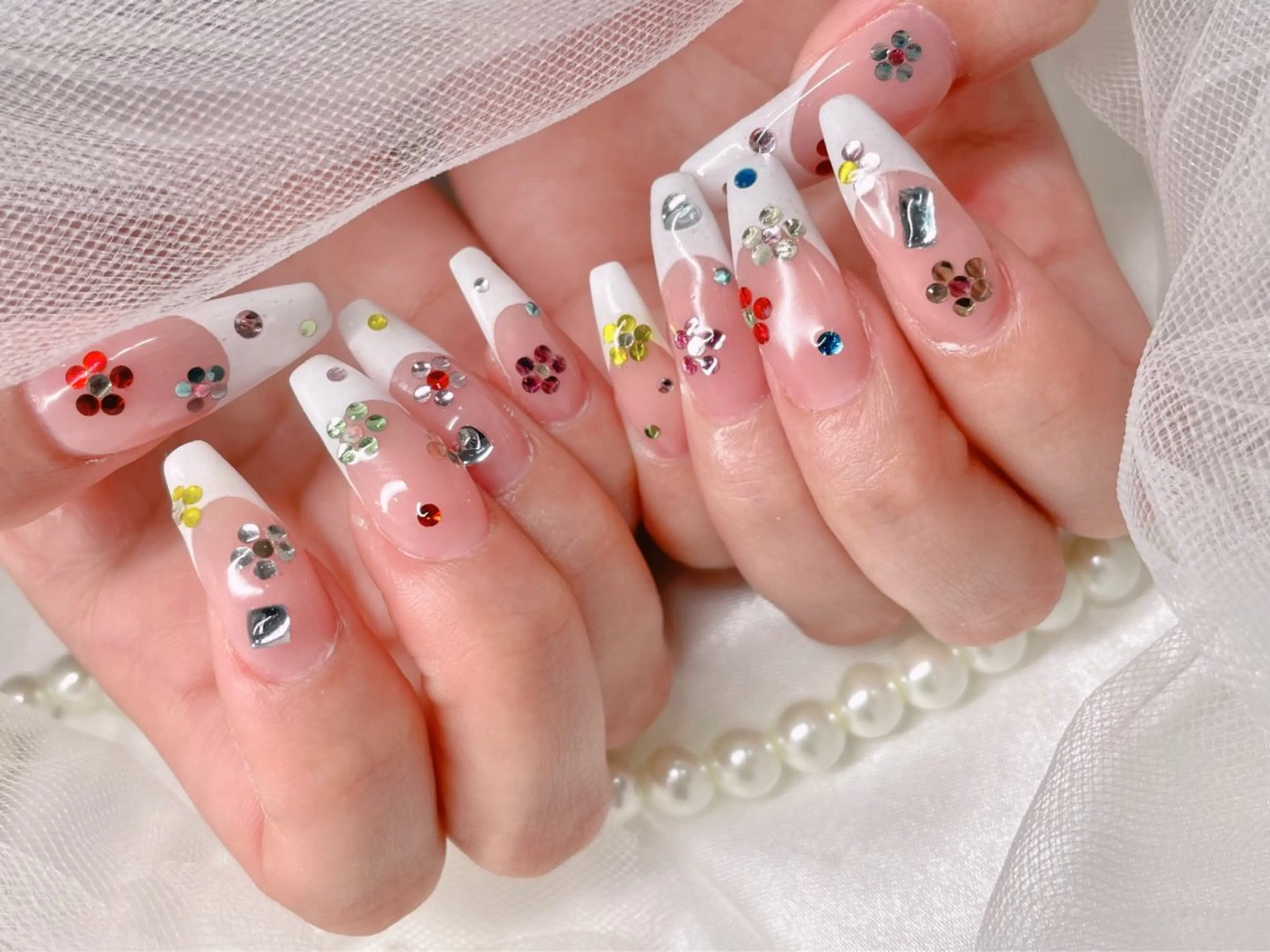 ネイル フラワーネイル フレンチネイル ストーンネイル ハンドネイル ゆりか ジョアアンジェ福島のネイルデザイン