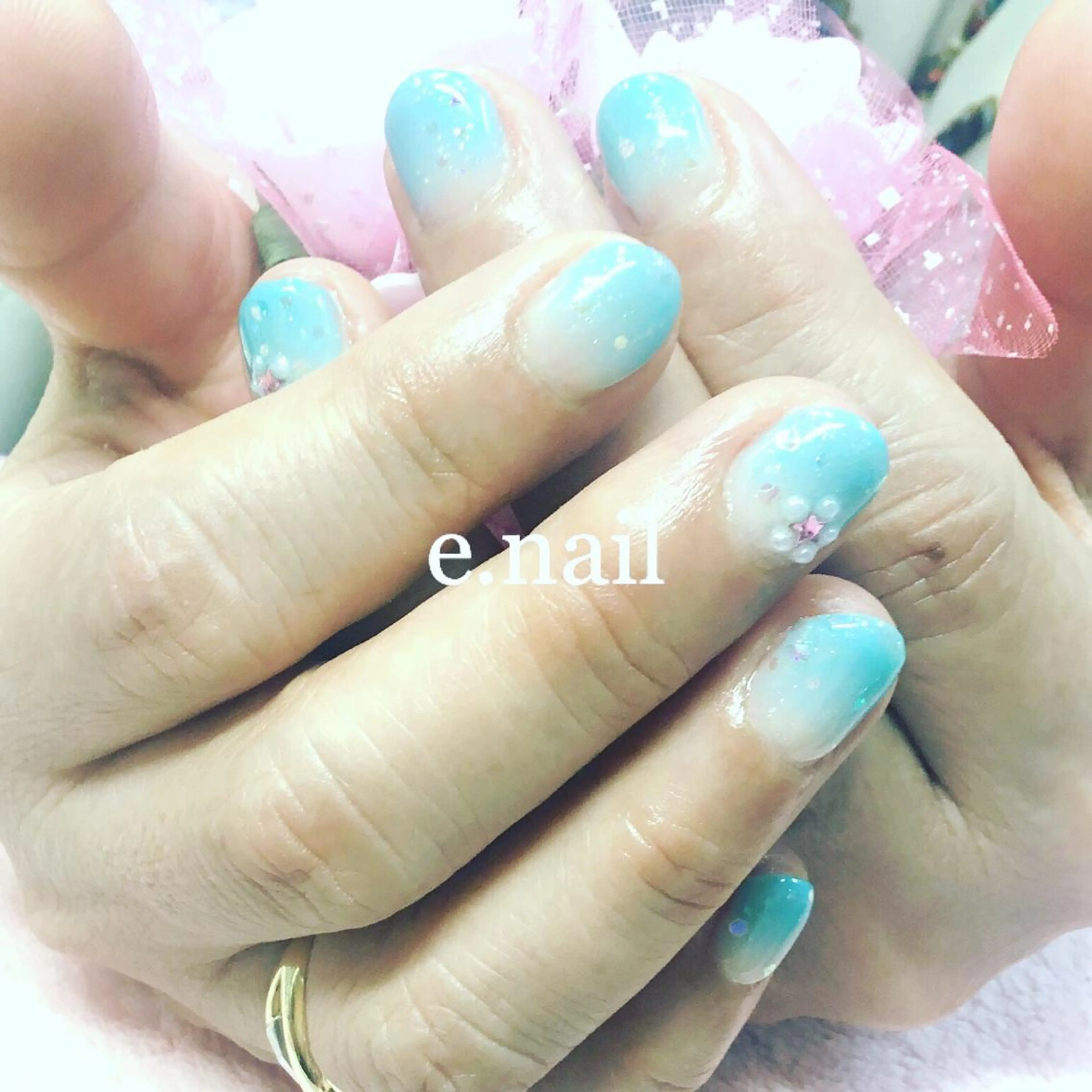 ネイル e.nail所属・和賀井 恵理のネイルデザイン