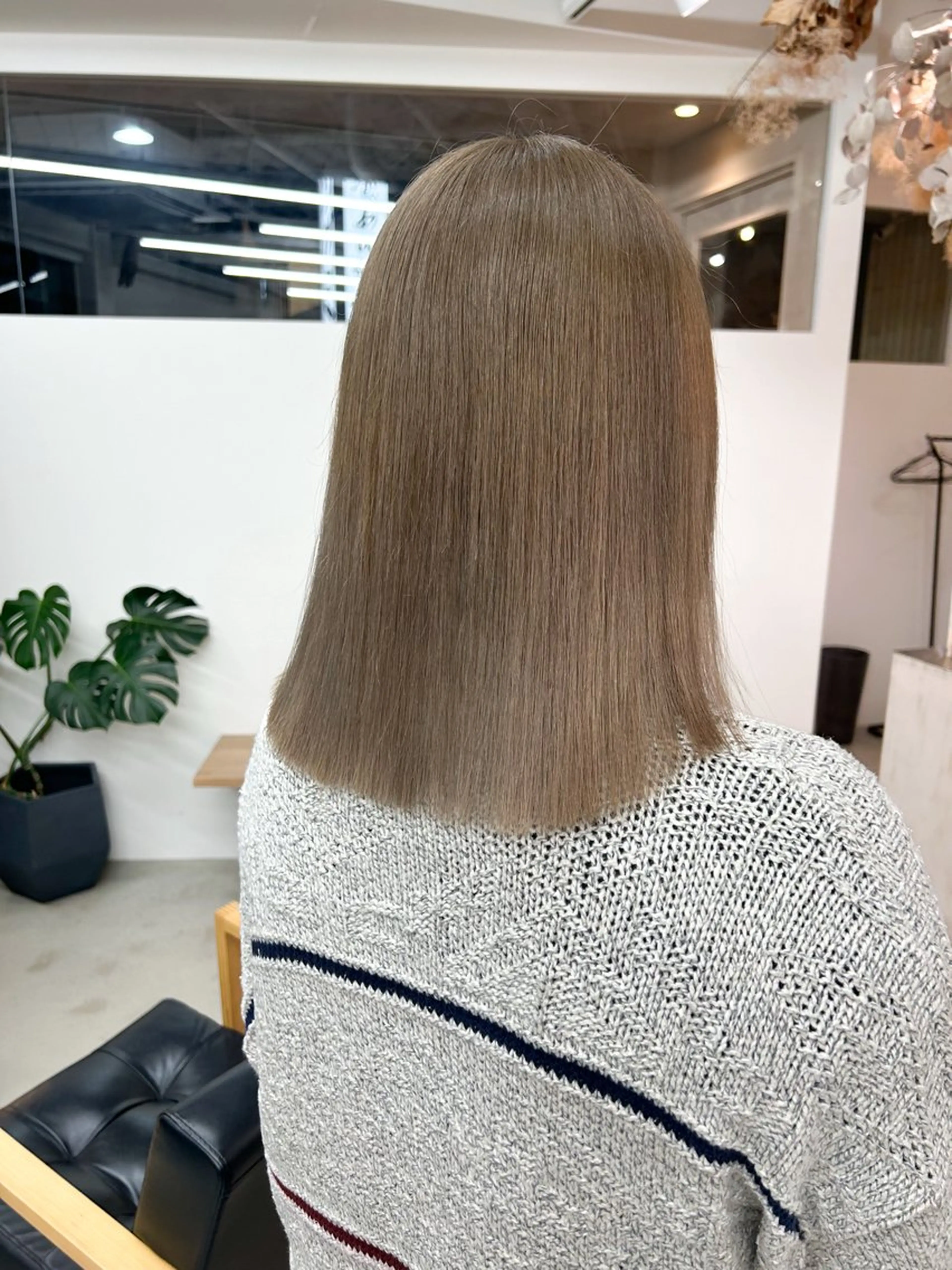 ミディアム カラー ベージュカラー ブリーチ ヘアカラー noa  🦋 ブリーチ/暖色のヘアスタイル