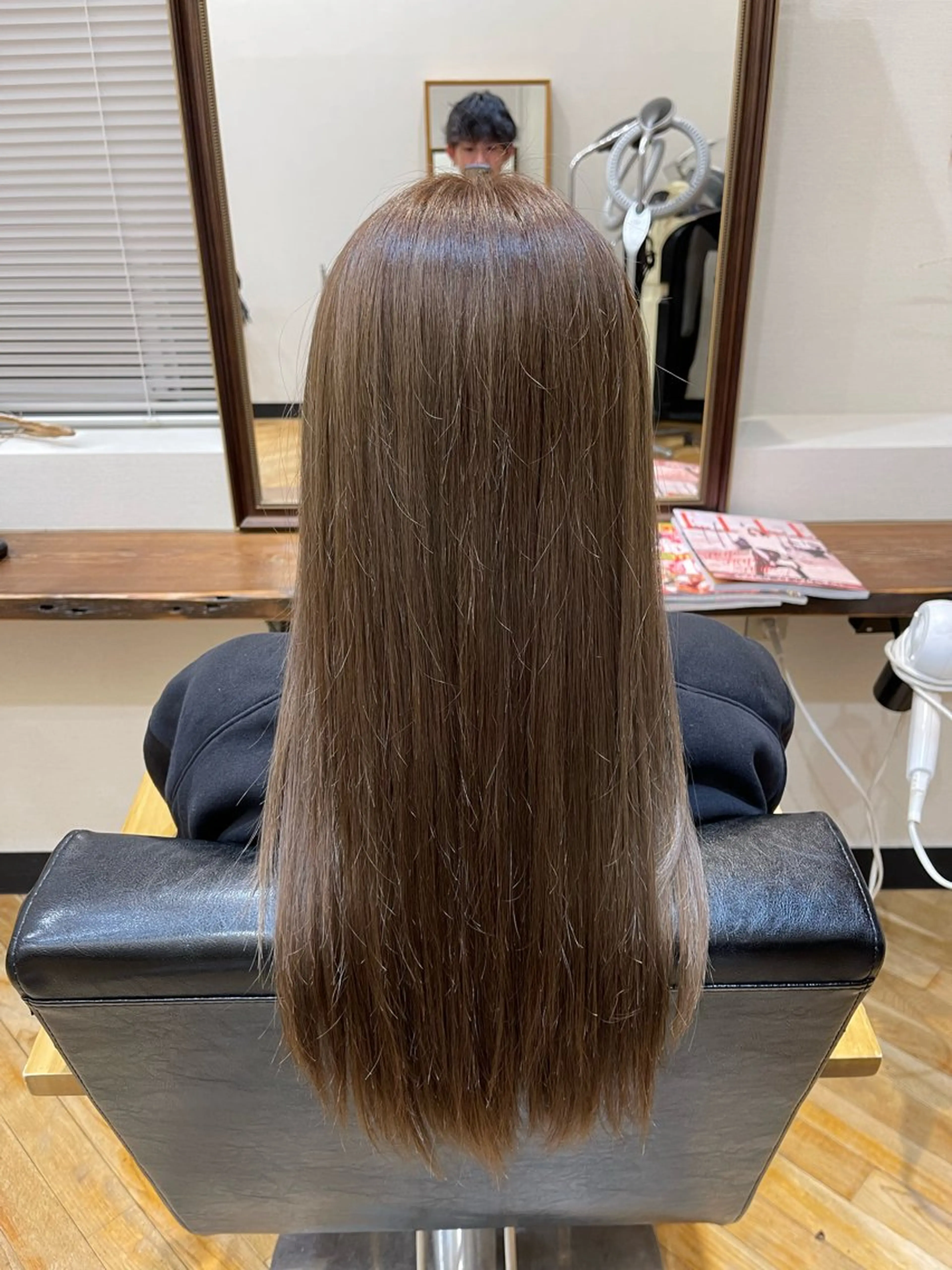 ロング カラー グレージュ ヘアカラー Rolen.所属・佐藤 海璃のヘアスタイル