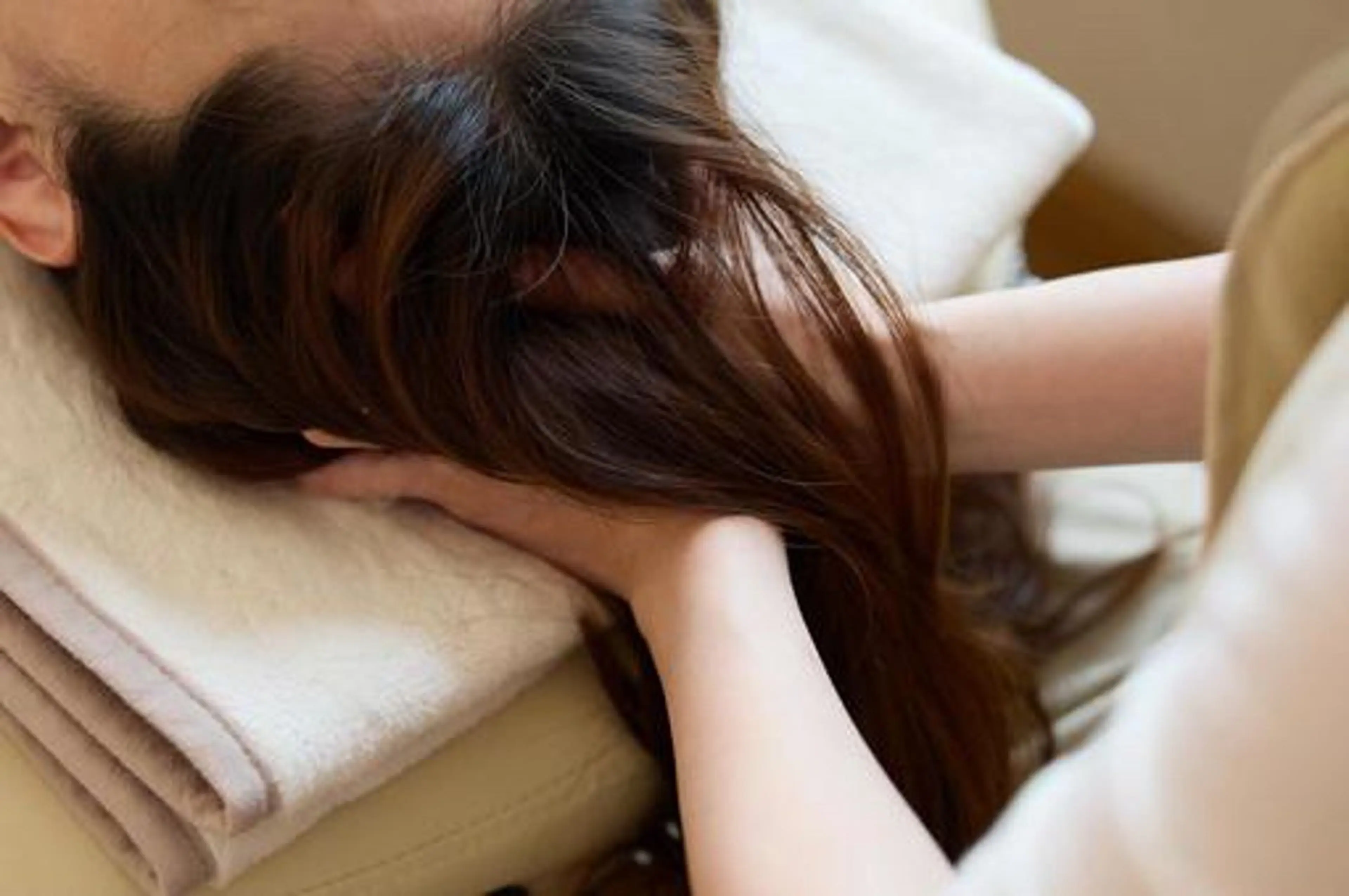 ドライヘッドスパ癒されたい　　　　　　　　　　　　　　　頭部の筋肉をほぐし脳幹にしっかりとアプローチ！ 30分の写真