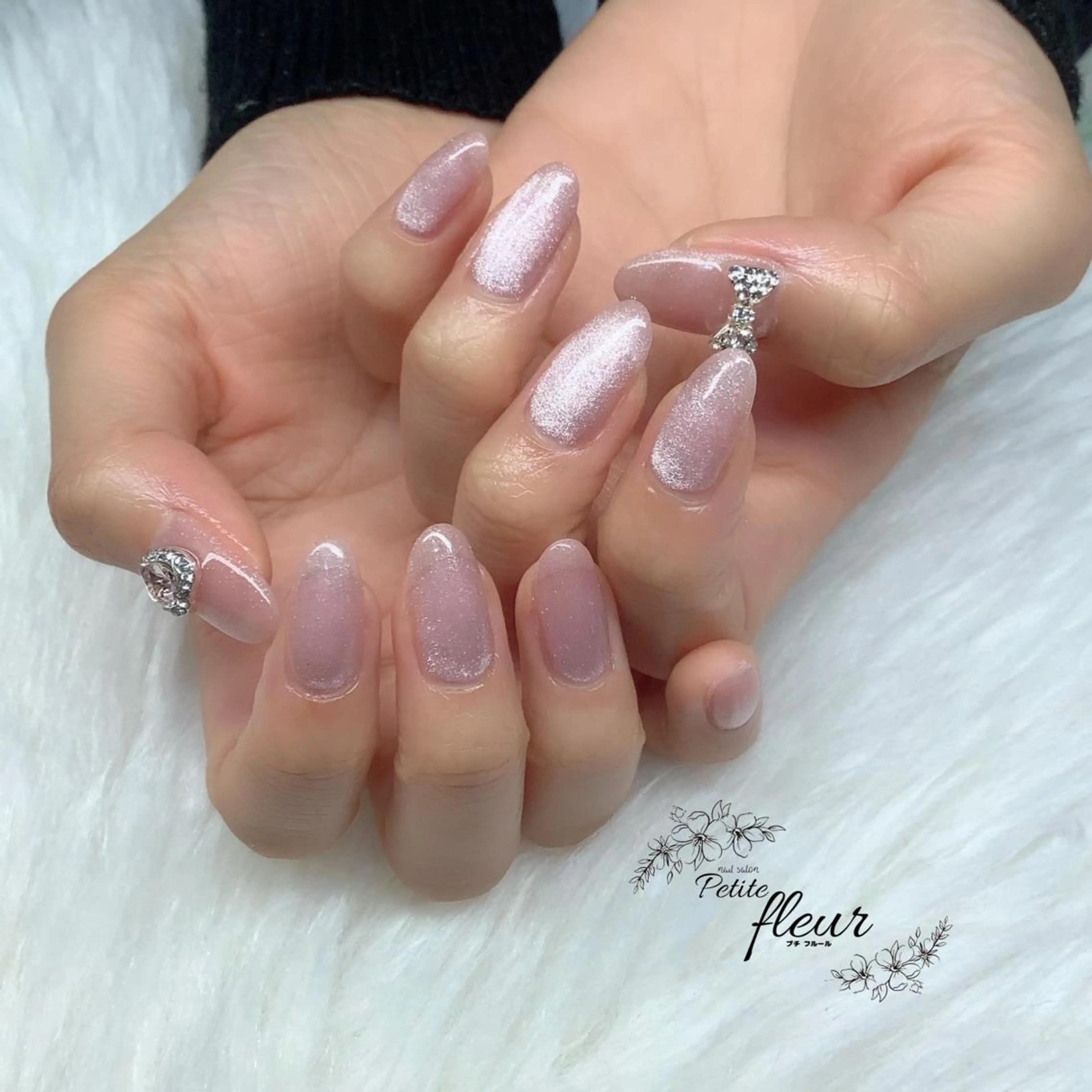 ネイル マグネットネイル ハンドネイル ❁⃘*。Petite fleur❁⃘*りさのネイルデザイン