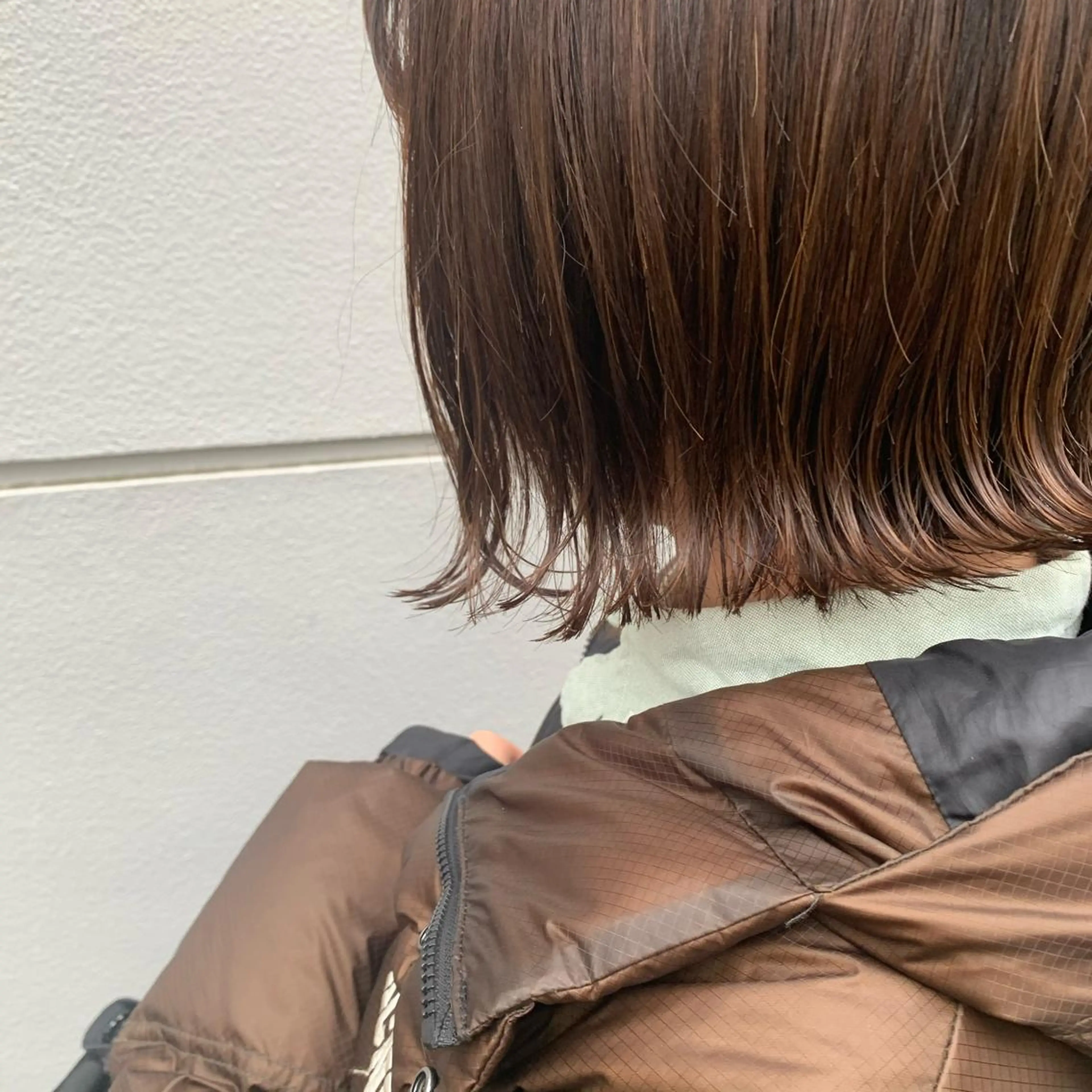 ショート カラー ヘアアレンジ サナ🌱 切りっぱなしボブのヘアスタイル