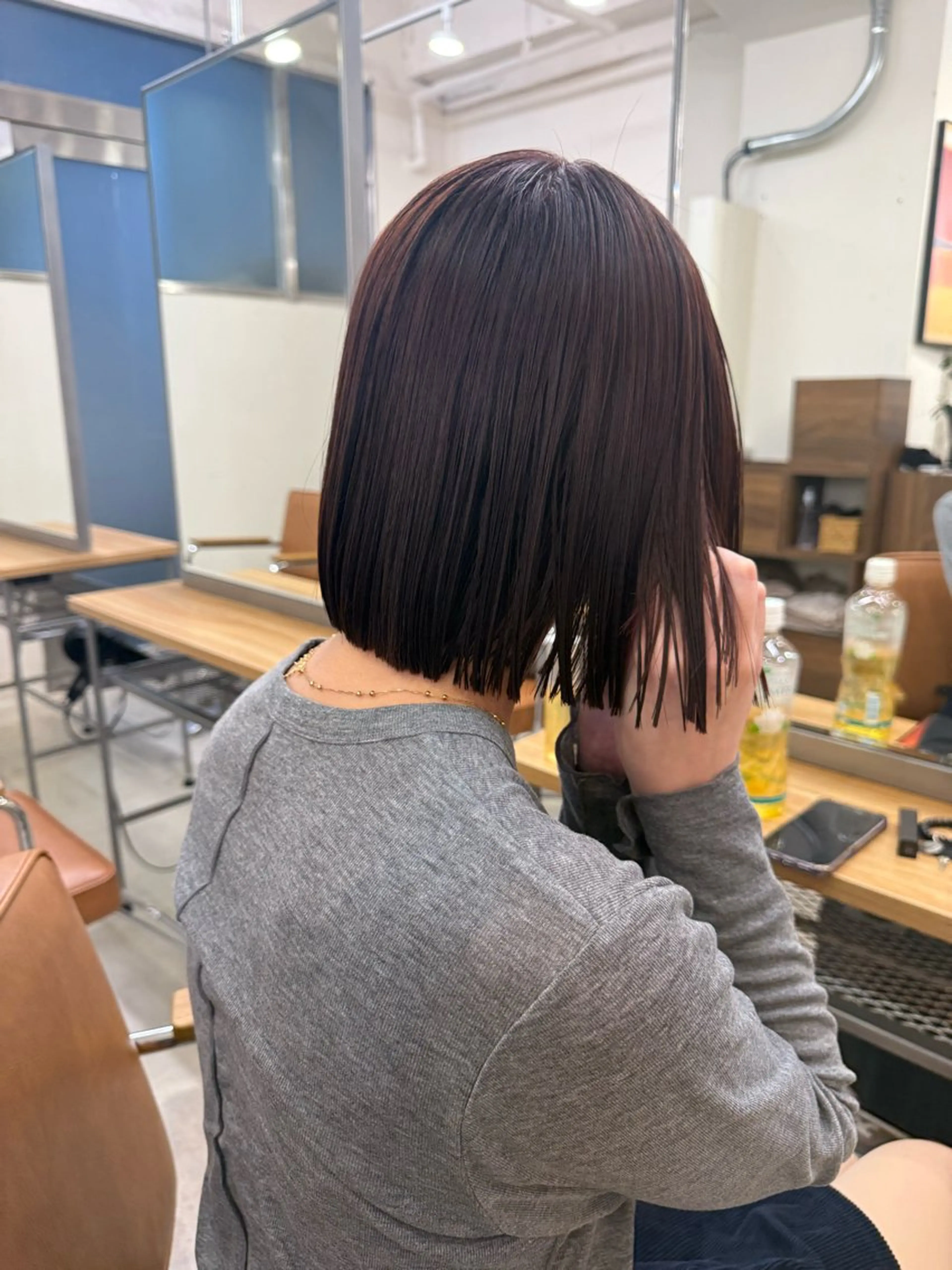 ミディアム ボブ カット 縮毛矯正 須藤　優真 切りっぱなしボブのヘアスタイル