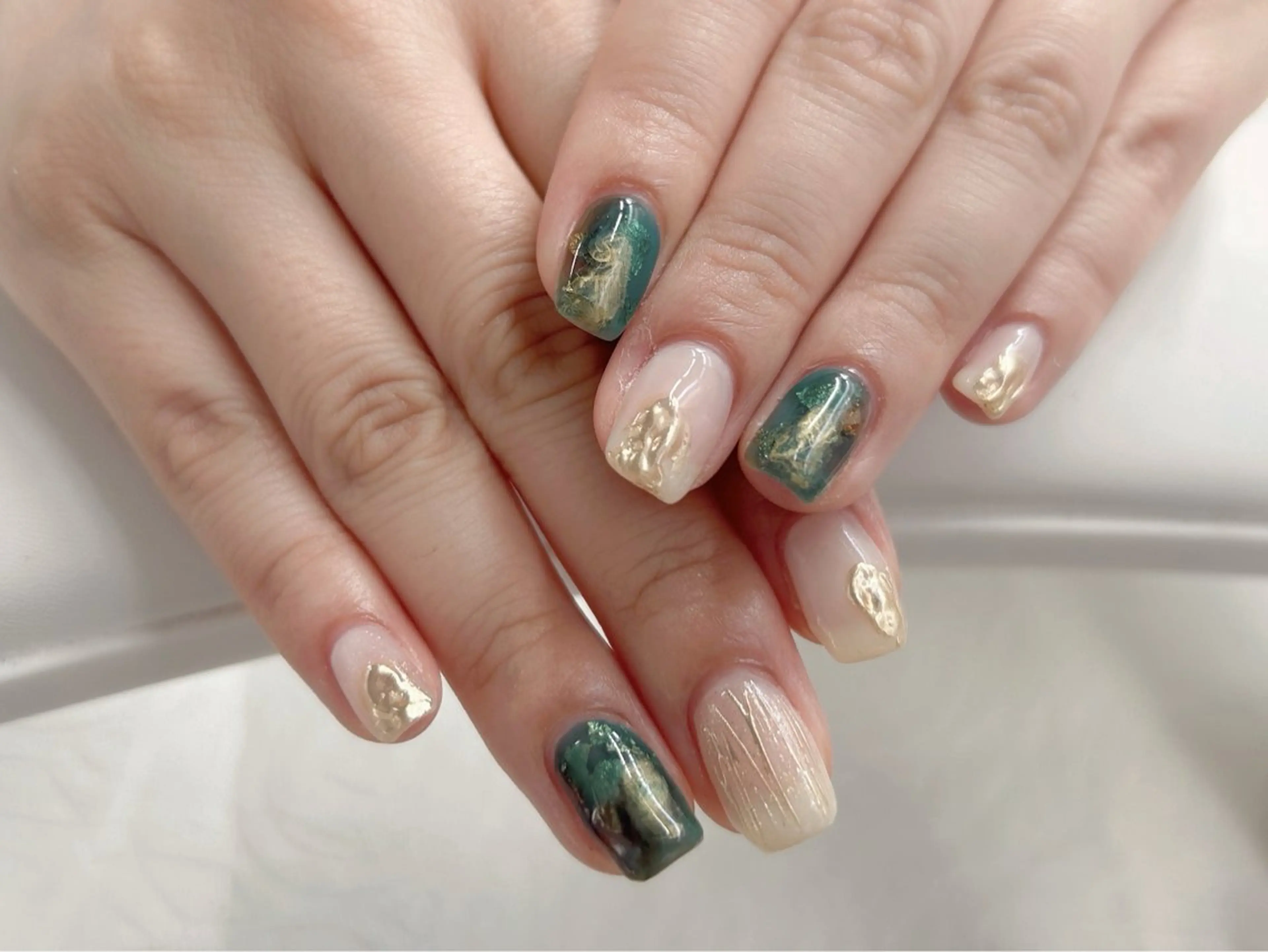 ネイル アートネイル ブルー 桜ネイル グリーン ミラーネイル ハンドネイル Forca total studio所属・Forca Airaのネイルデザイン